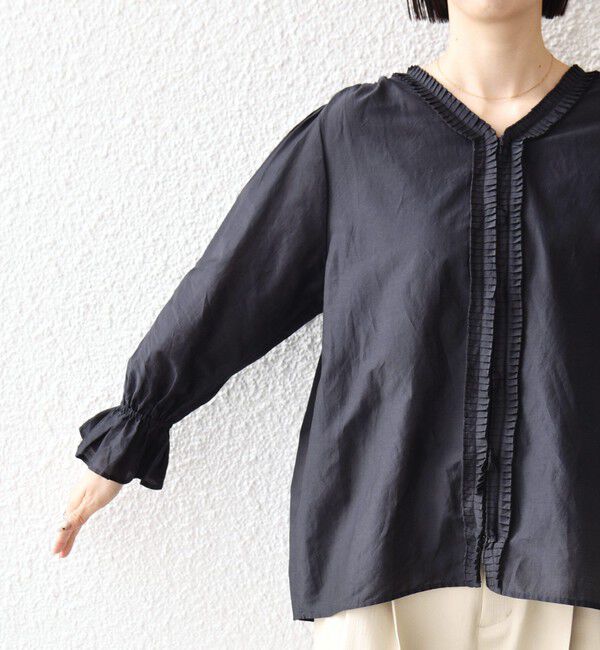 SHIPS for women「《予約》〈手洗い可能〉綿 シルク Vネック フリル タック ブラウス」|シャツ・ブラウス|