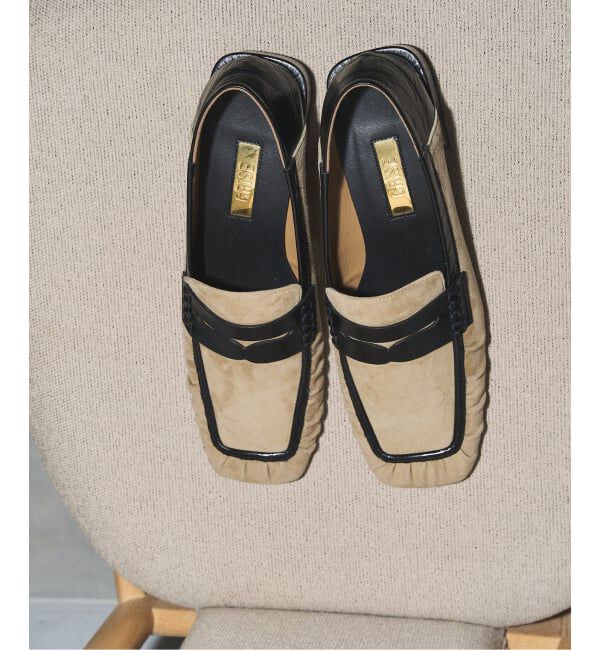 GRISE「GRISEレザースクエアギャザーローファー」|ローファー|