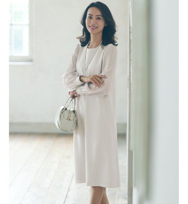 23区「【セットアップ対応】トリアセダブルジョーゼット シフォンスリーブ ワンピース」|ワンピース|ベージュ系