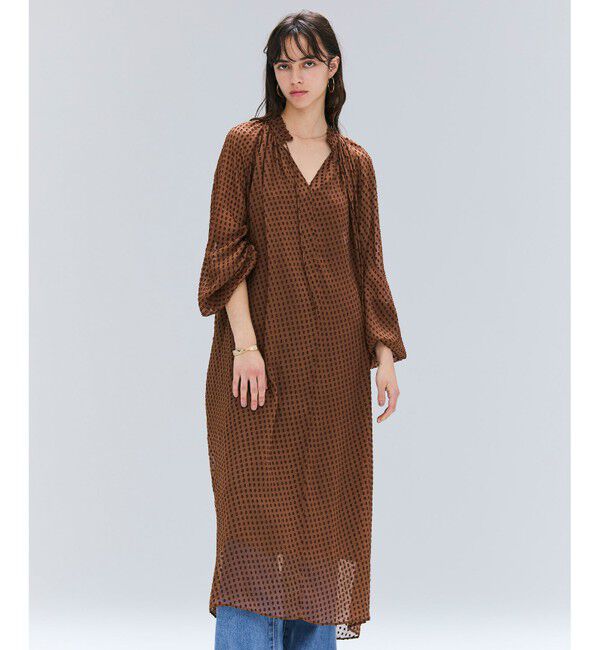 BEIGE,「CALLERRY / シルク混ドットギャザーワンピース」|ワンピース|Caramel