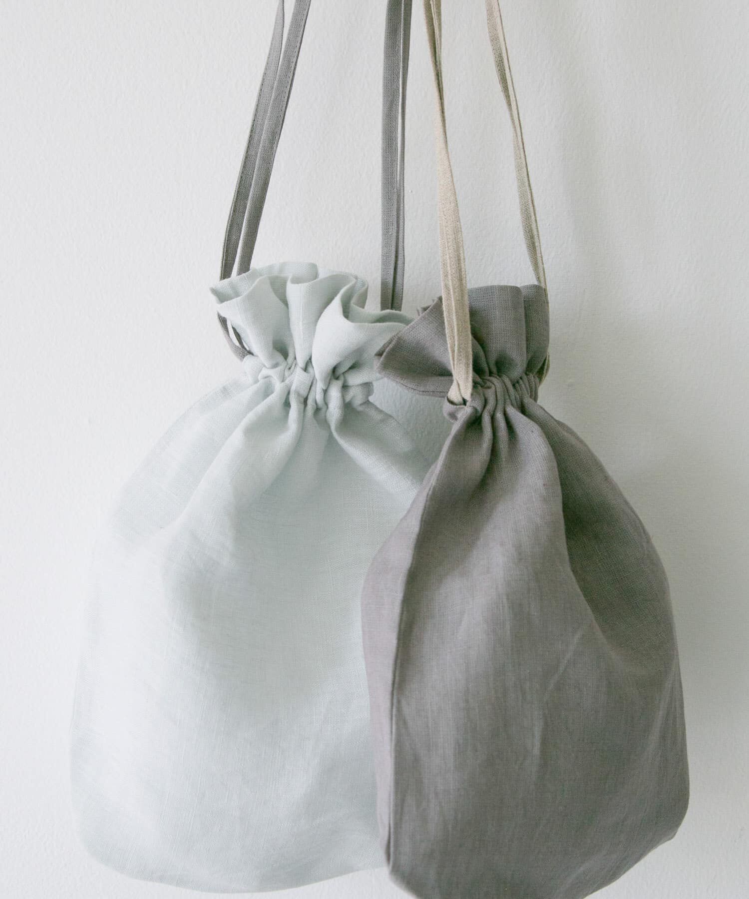 URBAN RESEARCH DOORS「『WEB限定』『別注』miiThaaii&times;DOORS　バイカラーリネン巾着M」|その他|