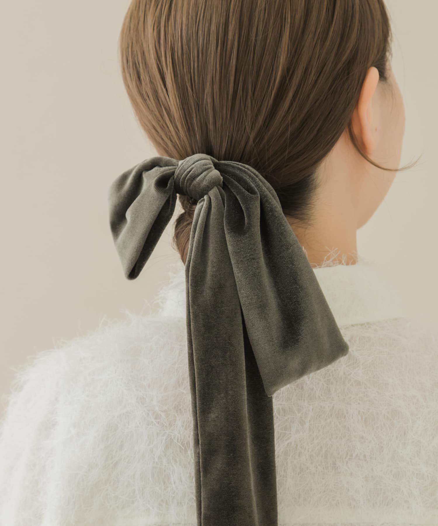 SMELLY「『WEB/一部店舗限定』ベロアビッグリボンヘアカフセット」|ヘアゴム・シュシュ|カーキ