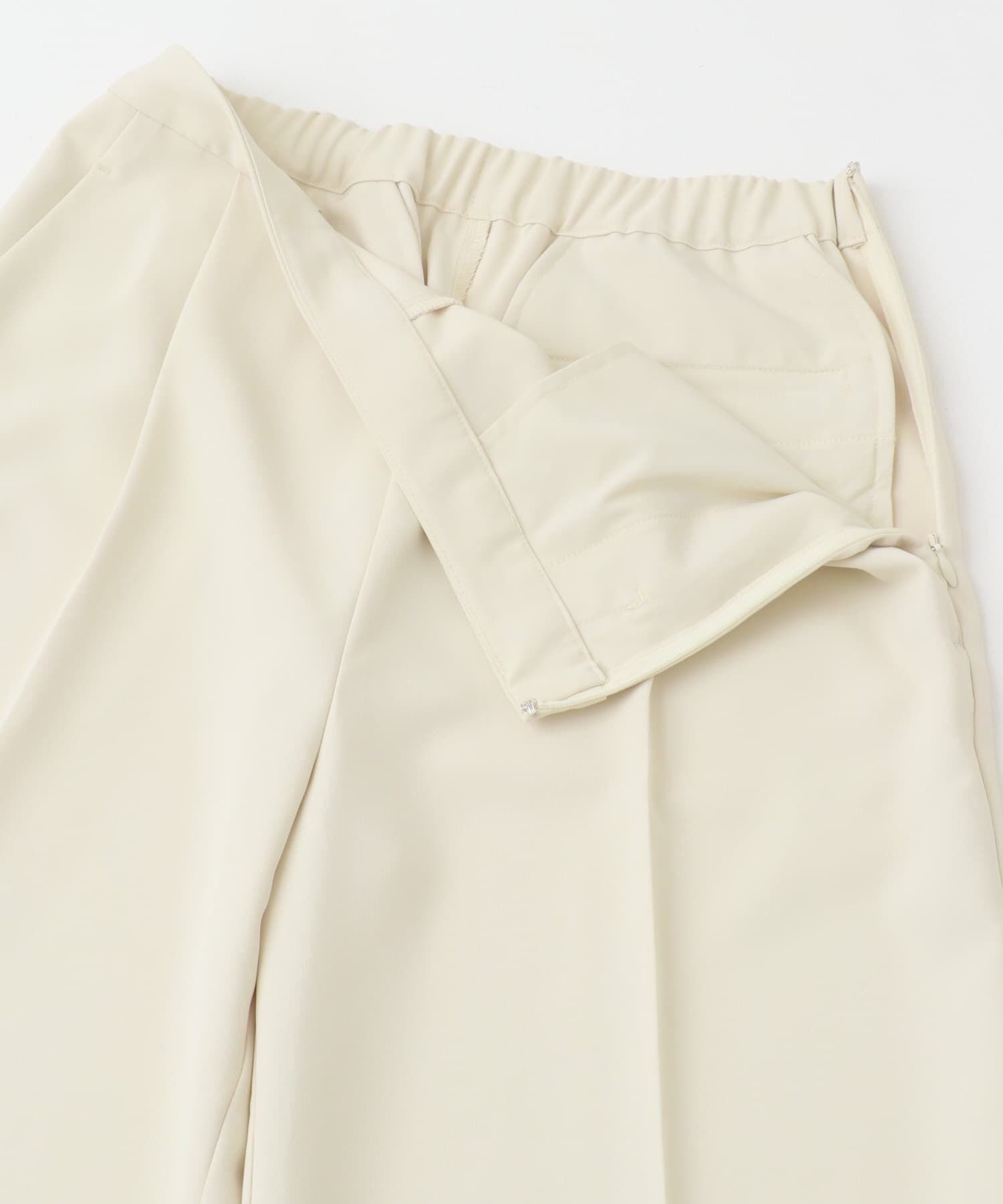 URBAN RESEARCH ROSSO「『WEB/一部店舗限定』『撥水』センタープレスイージーパンツ」|その他|