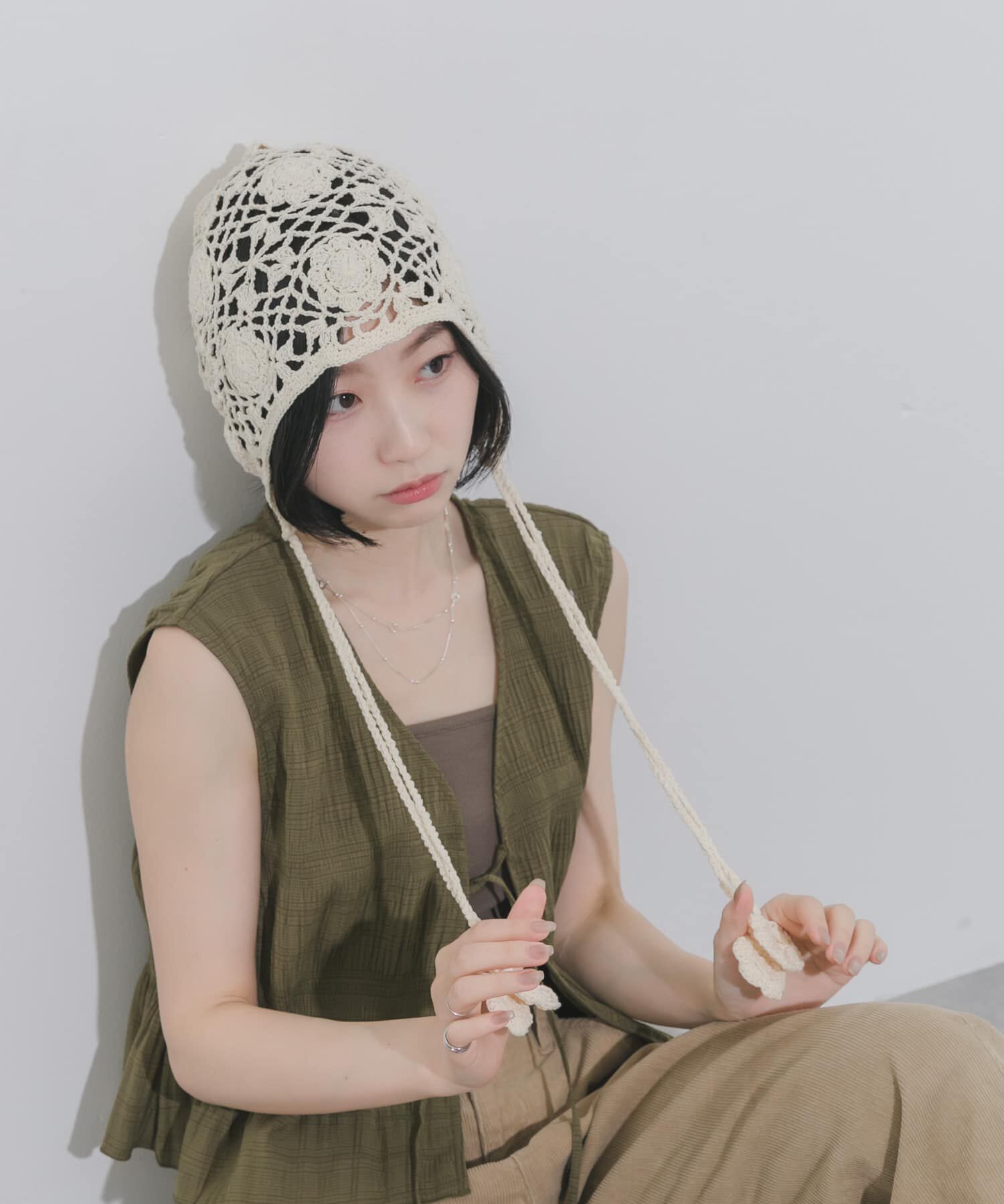 SMELLY「フラワーデザインボンネット」|ニット帽|