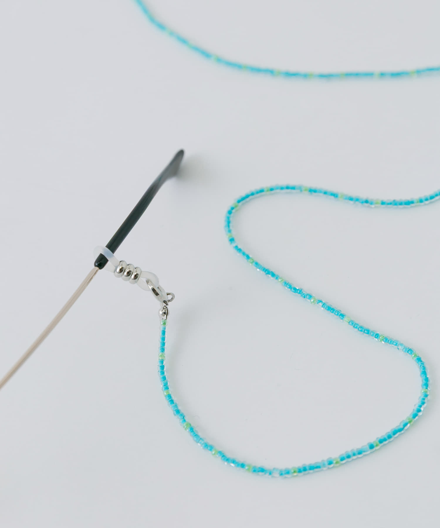 SMELLY「クリアビーズメガネチェーン」|メガネ|