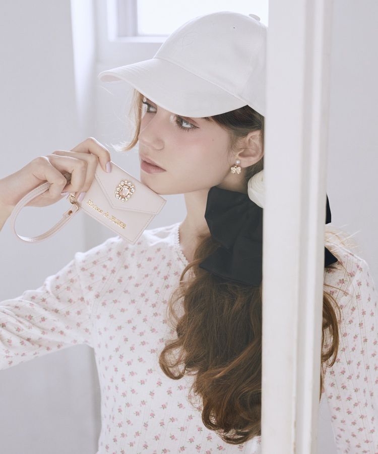 Maison de FLEUR「リール付きビジューカードポケットパスケース」|その他|