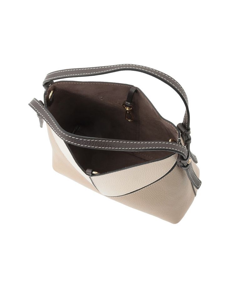 YECCA VECCA「AULENTTI.レザーバッグ」|ショルダー・メッセンジャー|