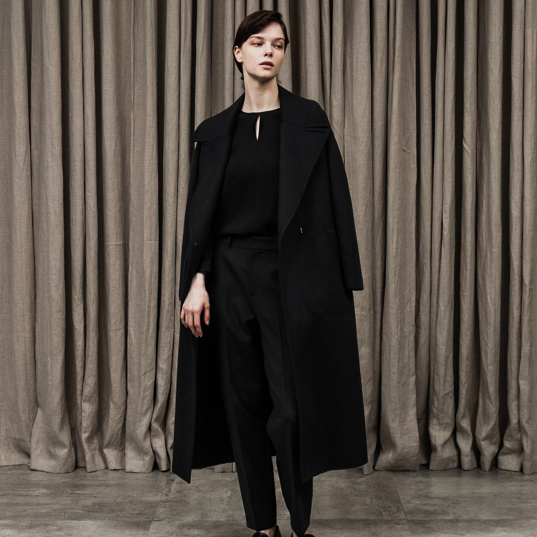 UNTITLED「カシミヤリバーガウンコート」|チェスターコート|