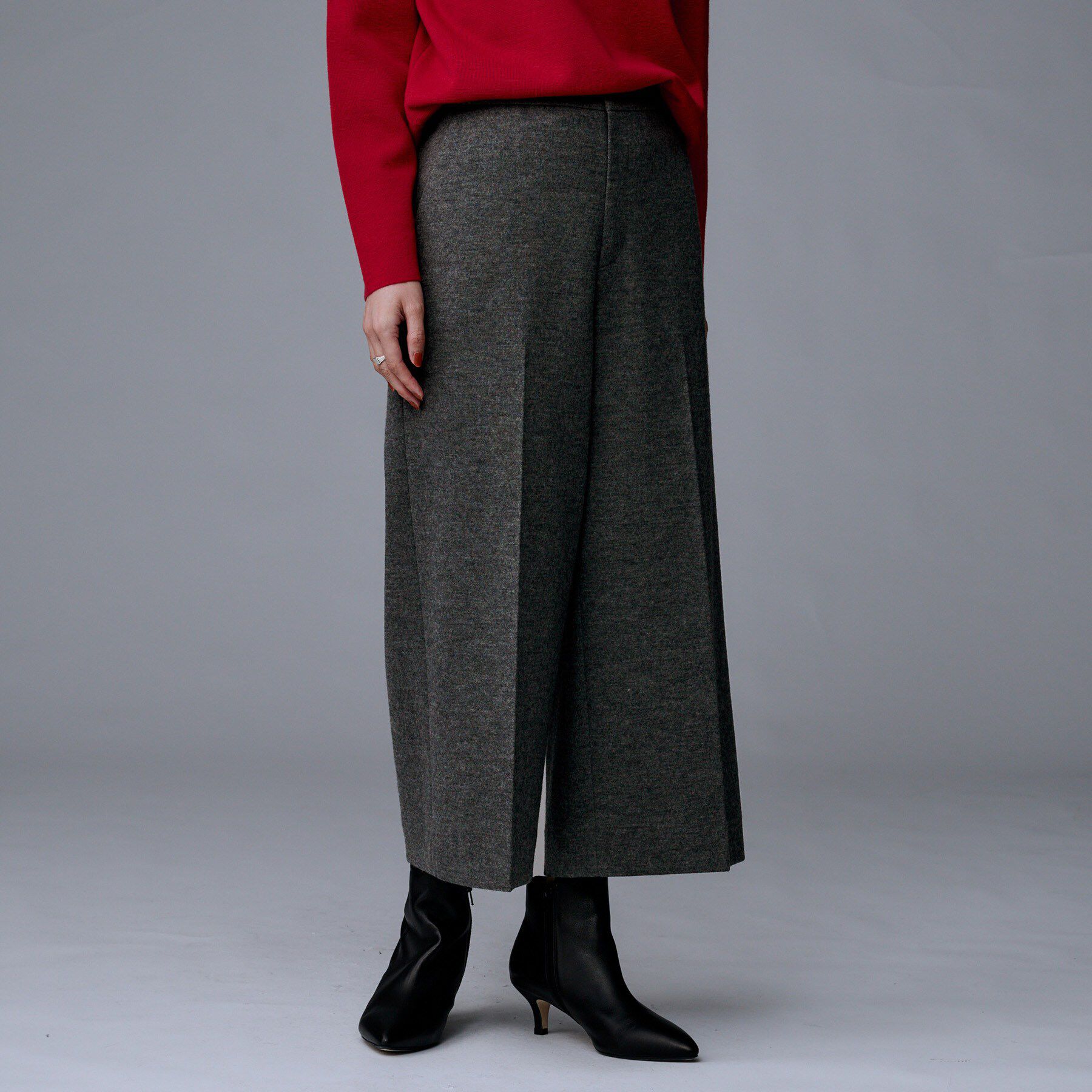 UNTITLED「【後ろウエストゴム】ミルドスムースクロップドワイドパンツ」|その他|