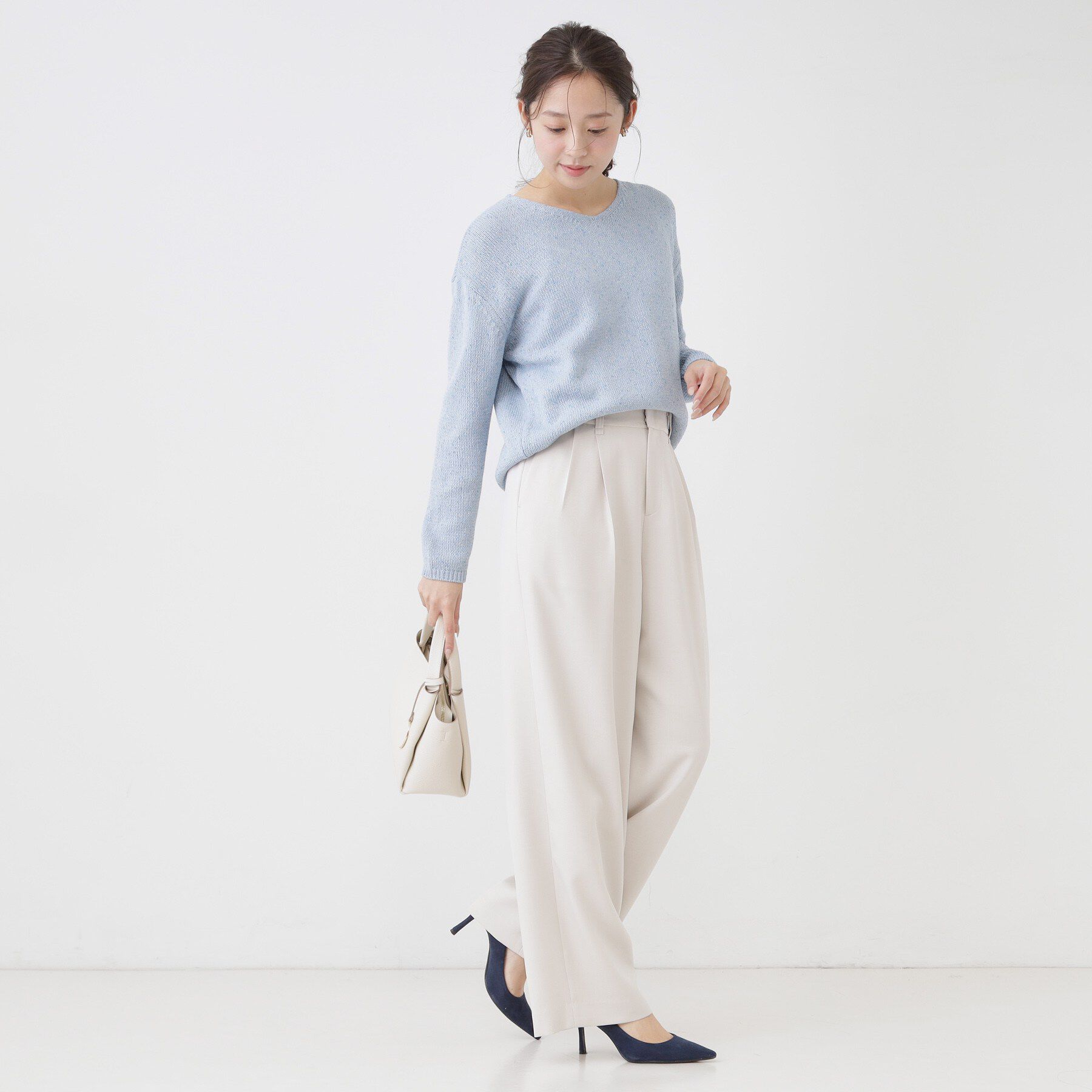 COUP DE CHANCE「【手洗い可／ラメ混】浅Vネックニットトップス」|ニット・セーター|