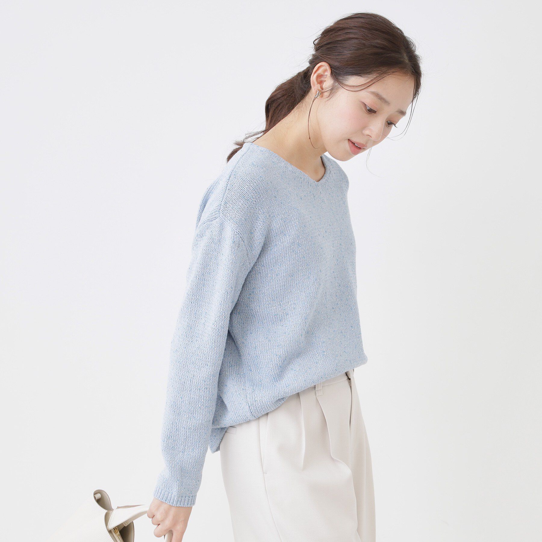 COUP DE CHANCE「【手洗い可／ラメ混】浅Vネックニットトップス」|ニット・セーター|