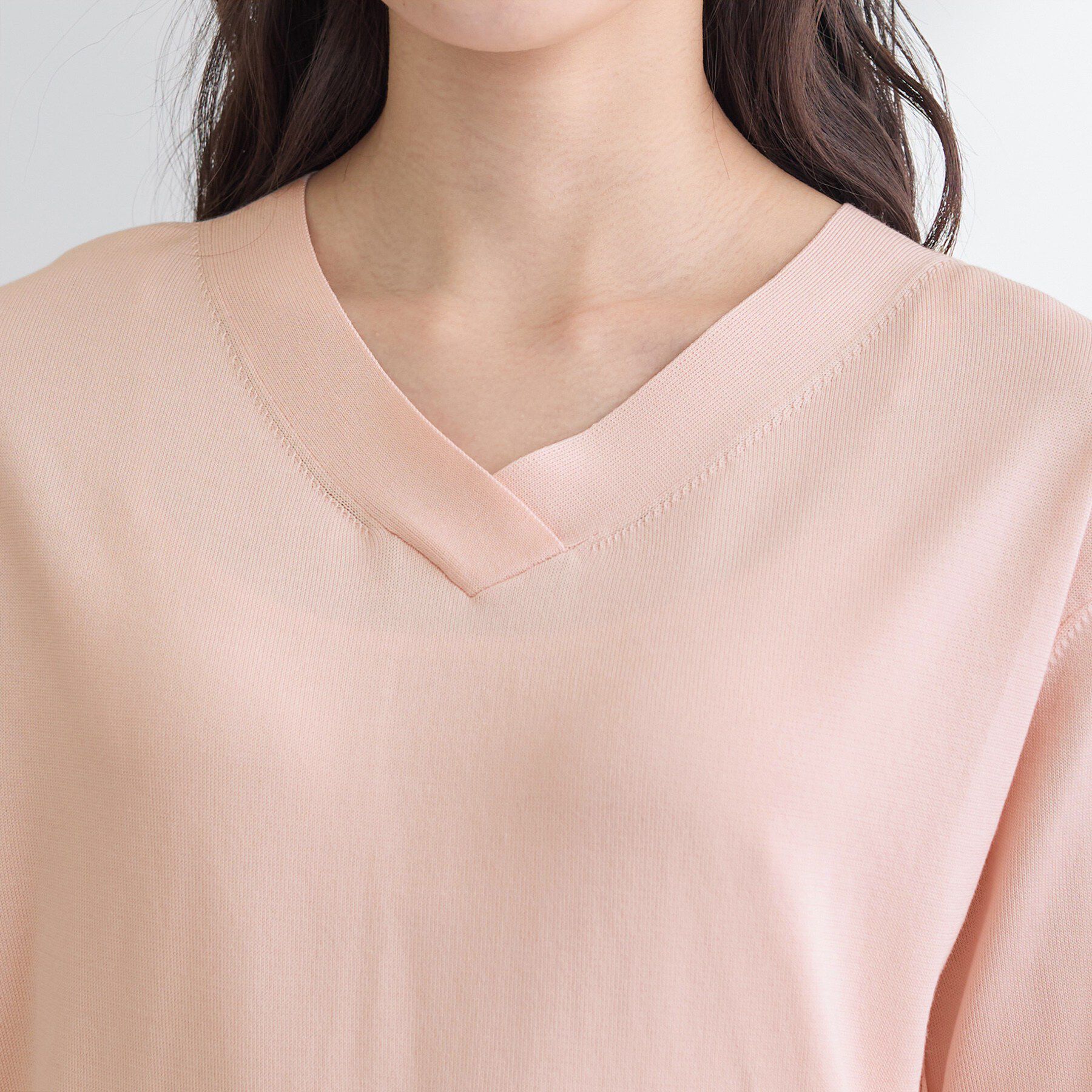 INDIVI「【シルク混】きれいめVネックニット」|ニット・セーター|