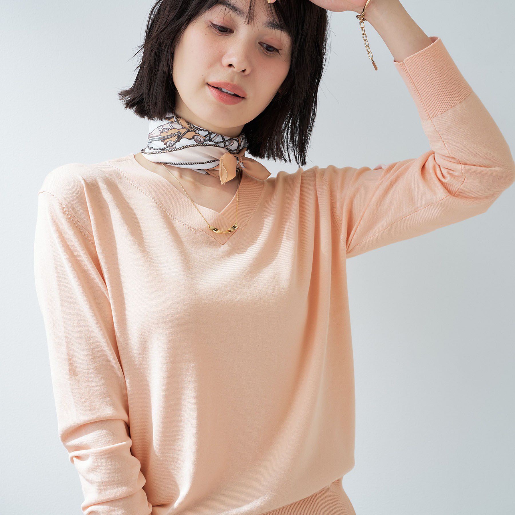 INDIVI「【シルク混】きれいめVネックニット」|ニット・セーター|オレンジピンク(66