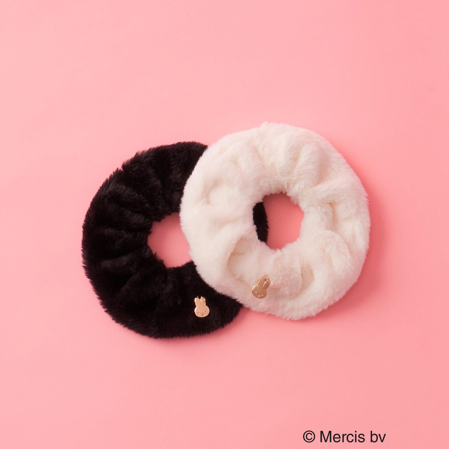 OPAQUE.CLIP「【コラボ】miffy ｘ OPAQUE.CLIP オリジナルチャーム付きシュシュ」|その他|