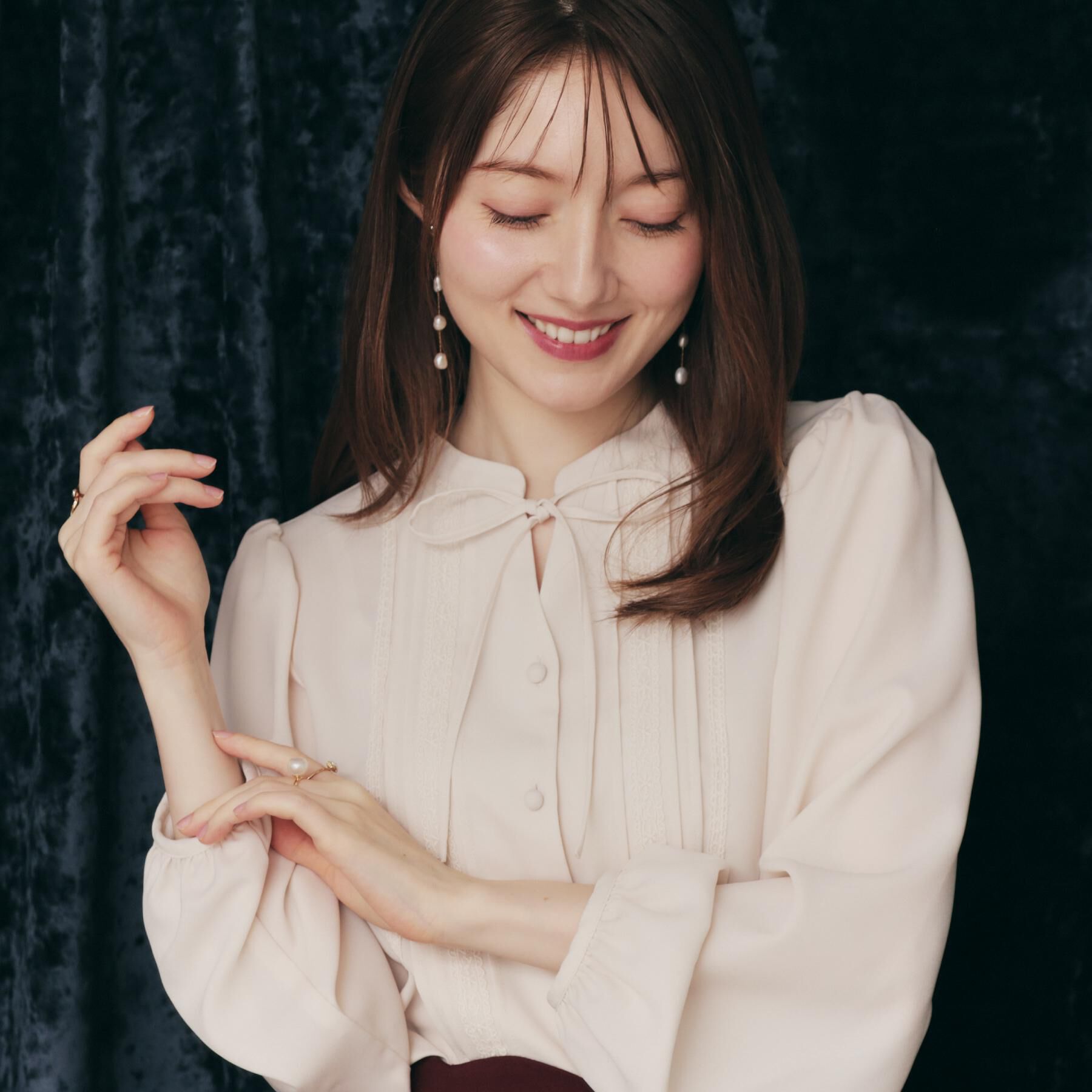 Couture broach「【大人可愛い・通勤】ピンタックレースブラウス」|シャツ・ブラウス|