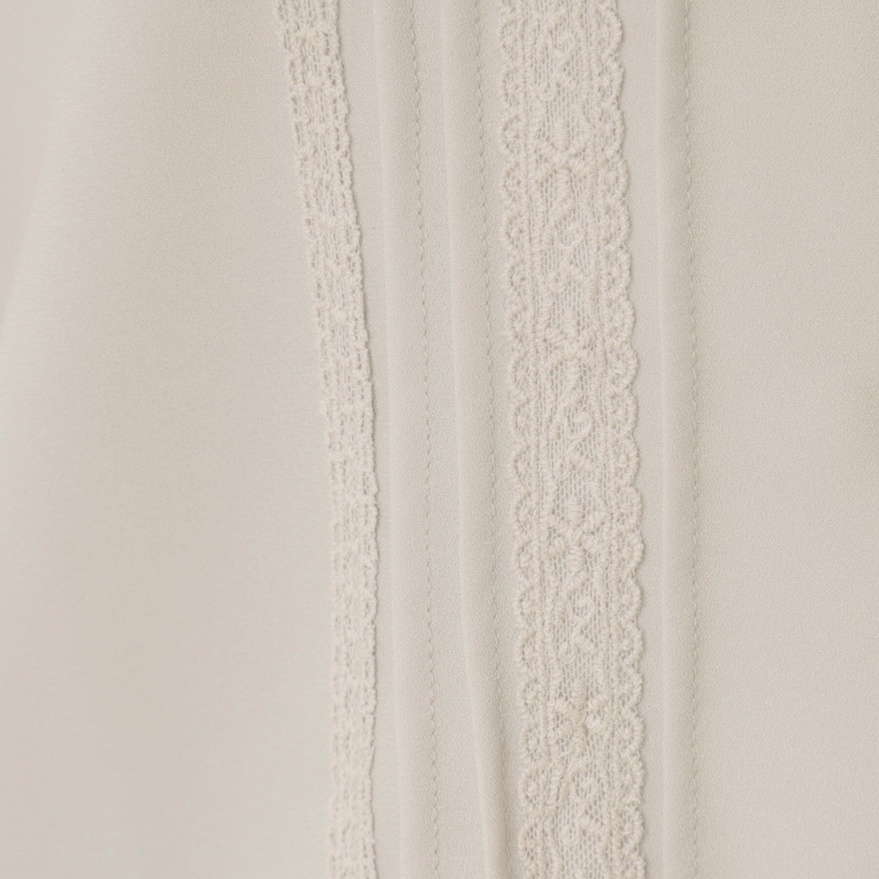 Couture broach「【大人可愛い・通勤】ピンタックレースブラウス」|シャツ・ブラウス|