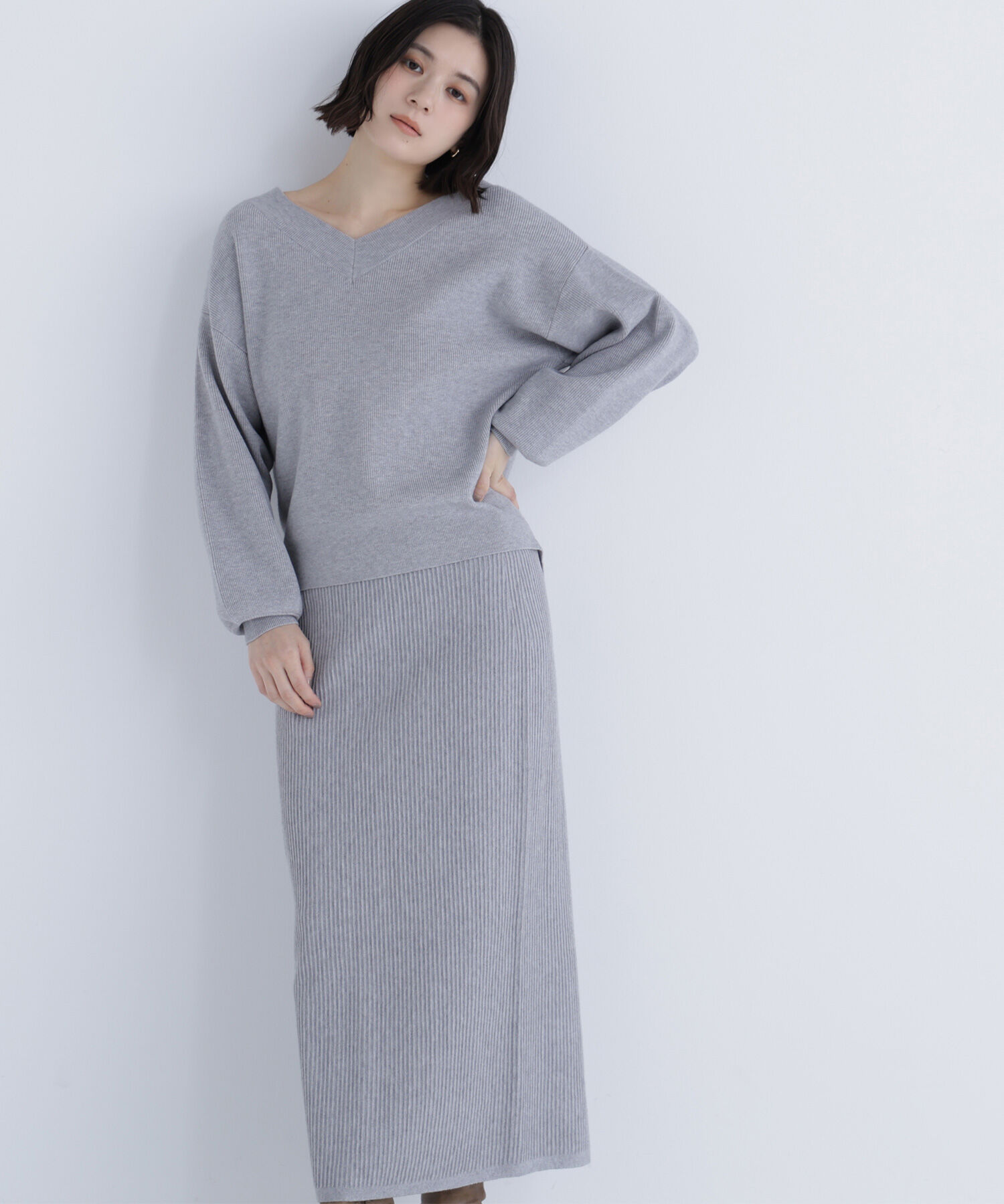  「Vネックフォルムニットセットアップ」|ワンピース|