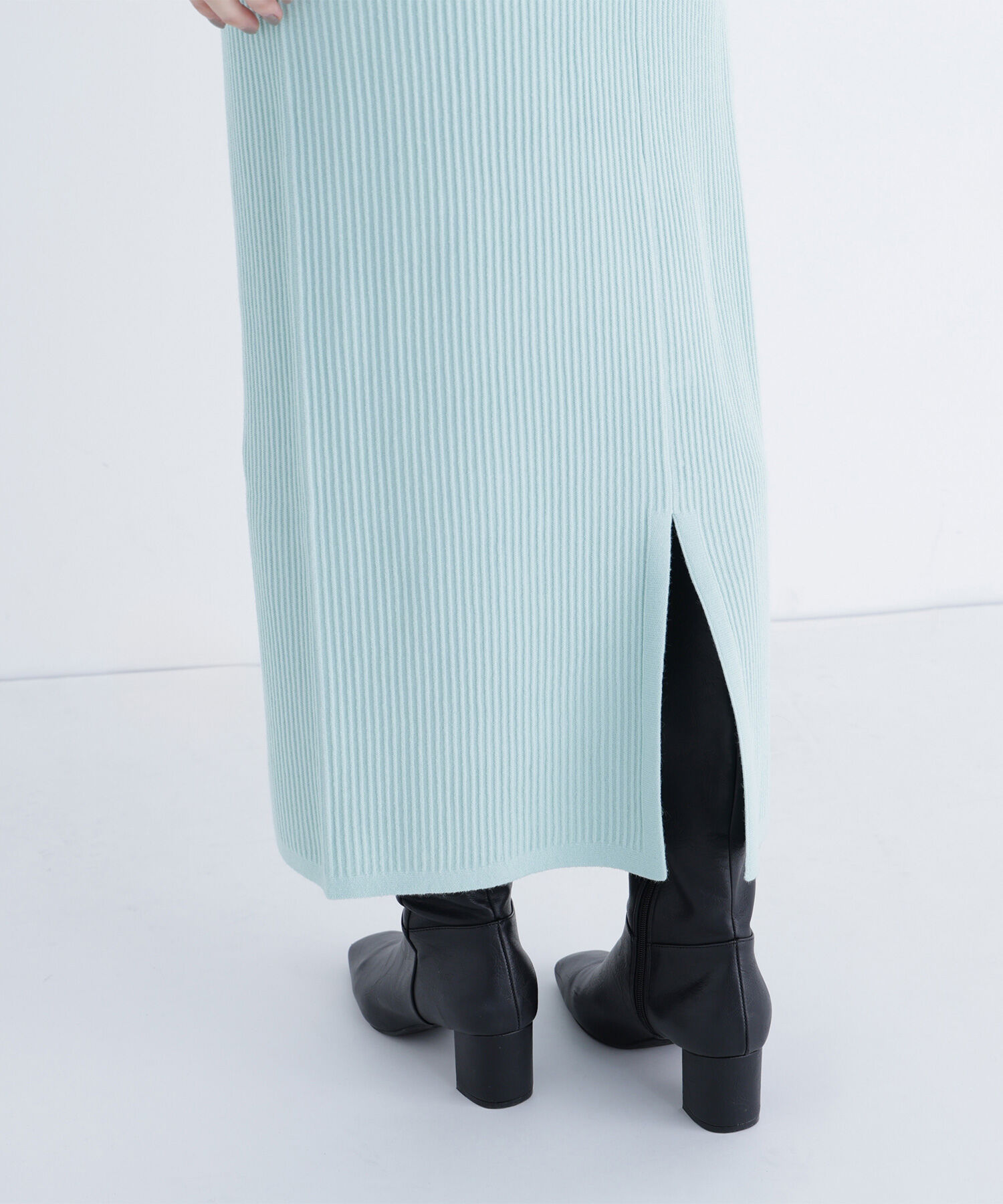  「Vネックフォルムニットセットアップ」|ワンピース|