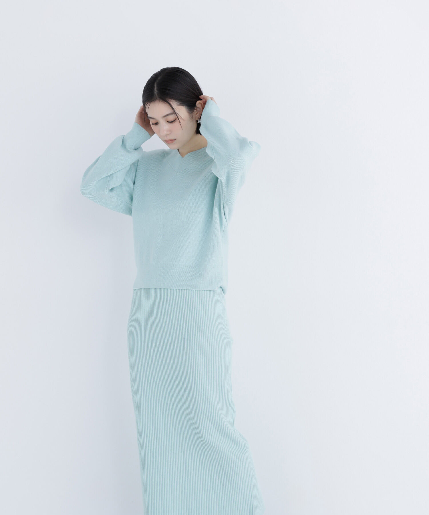  「Vネックフォルムニットセットアップ」|ワンピース|