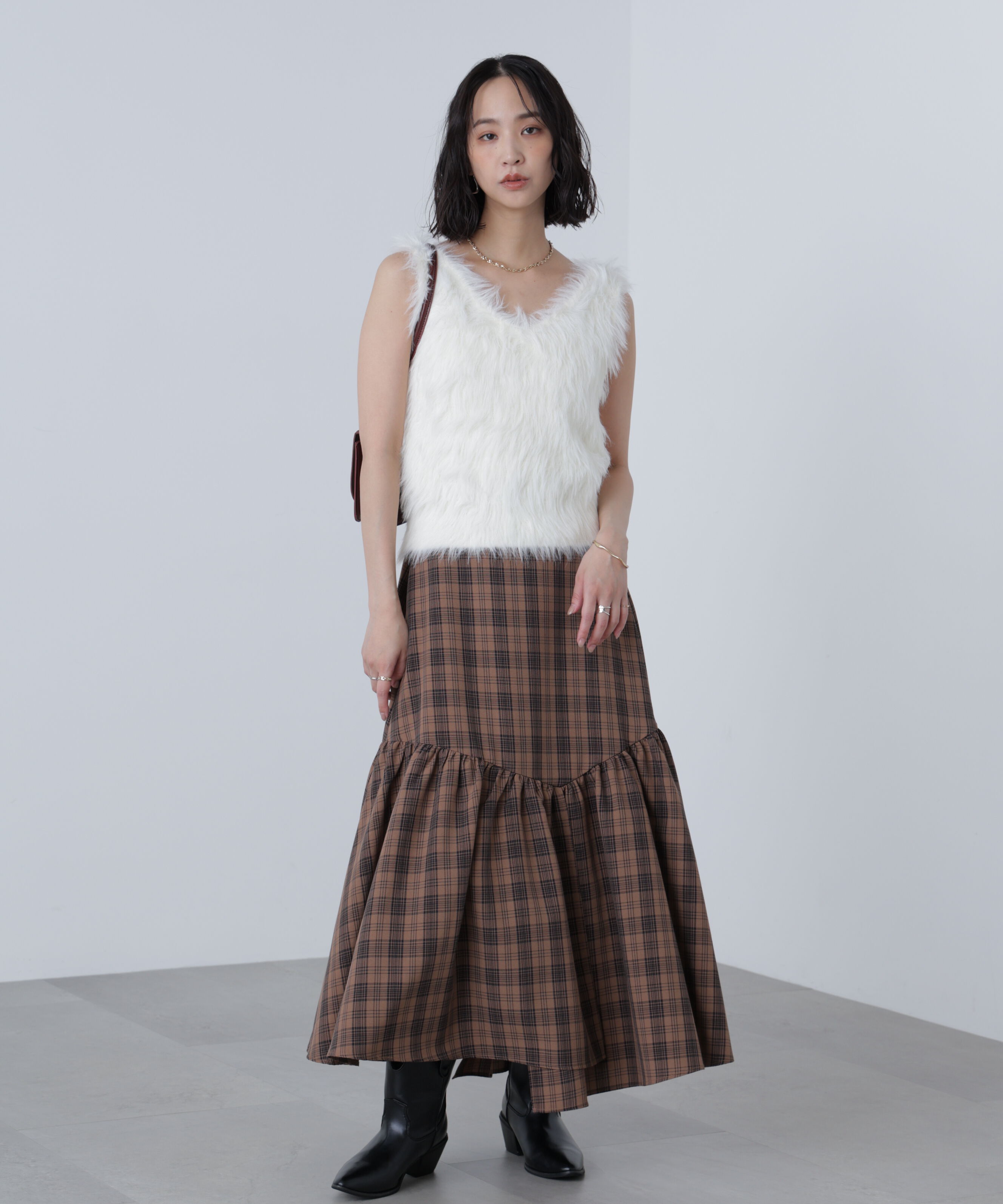  「ロングシャギーノースリニット」|ニット・セーター|