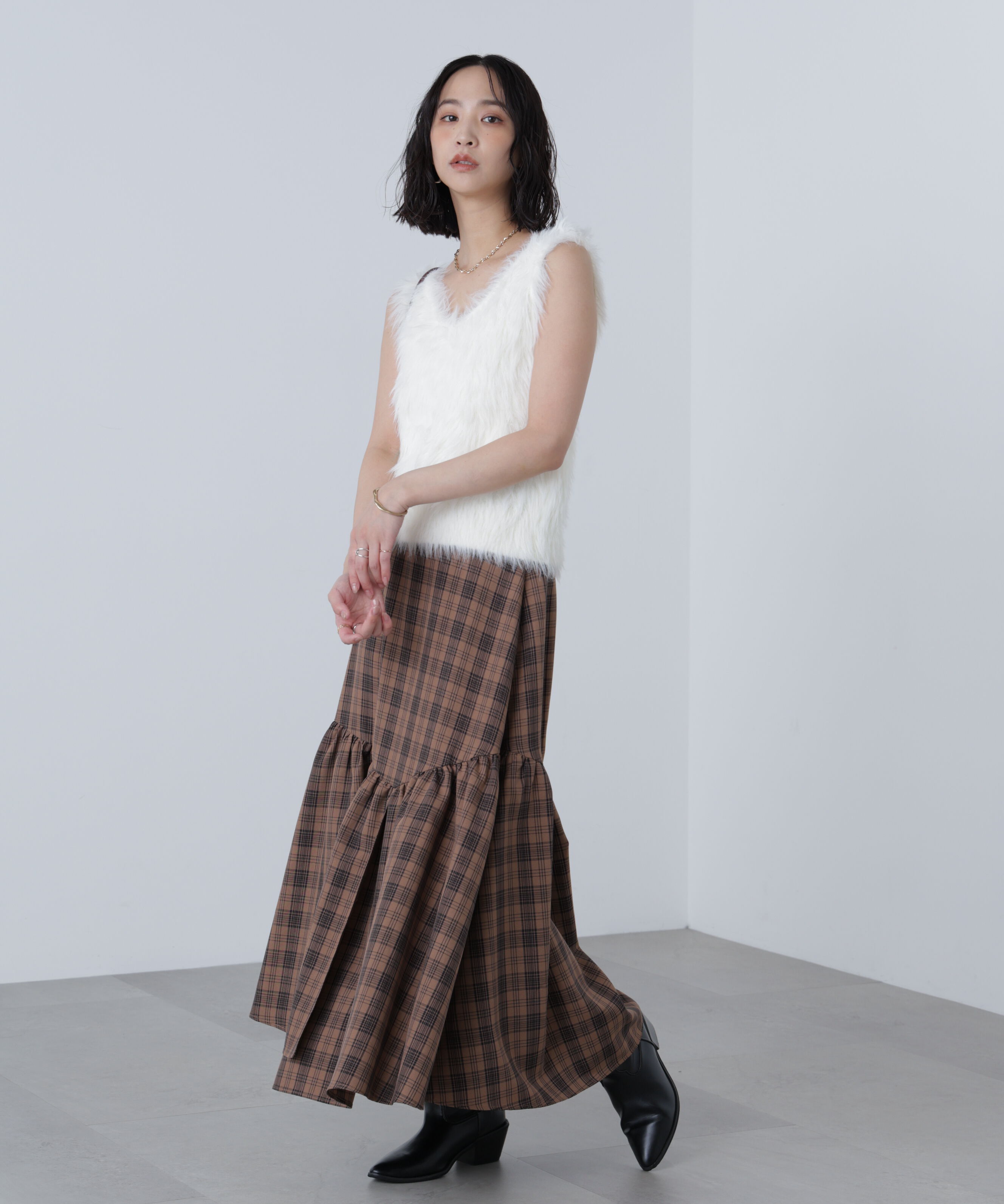  「ロングシャギーノースリニット」|ニット・セーター|