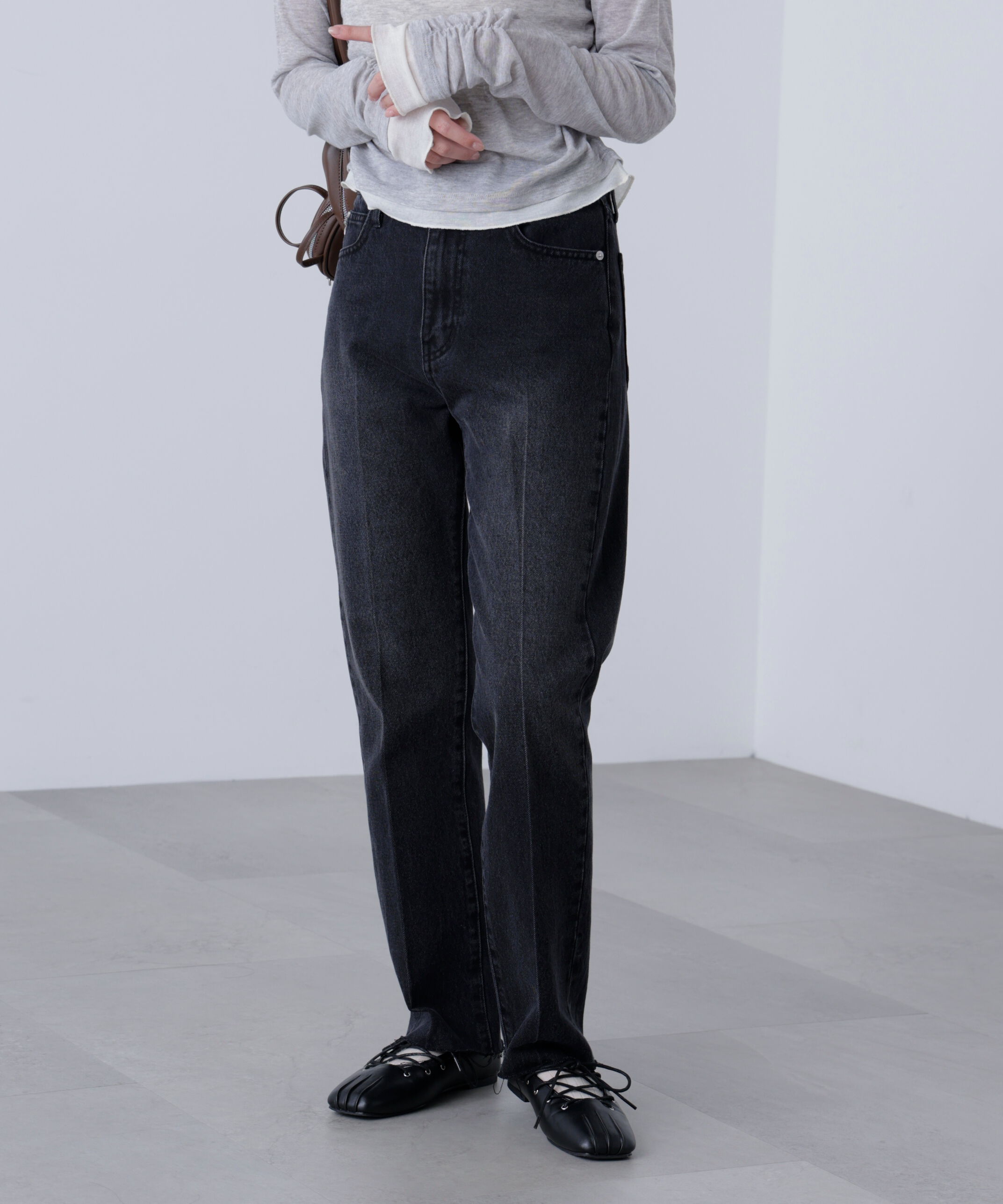  「センタープレススリムストレートデニムパンツ」|その他|