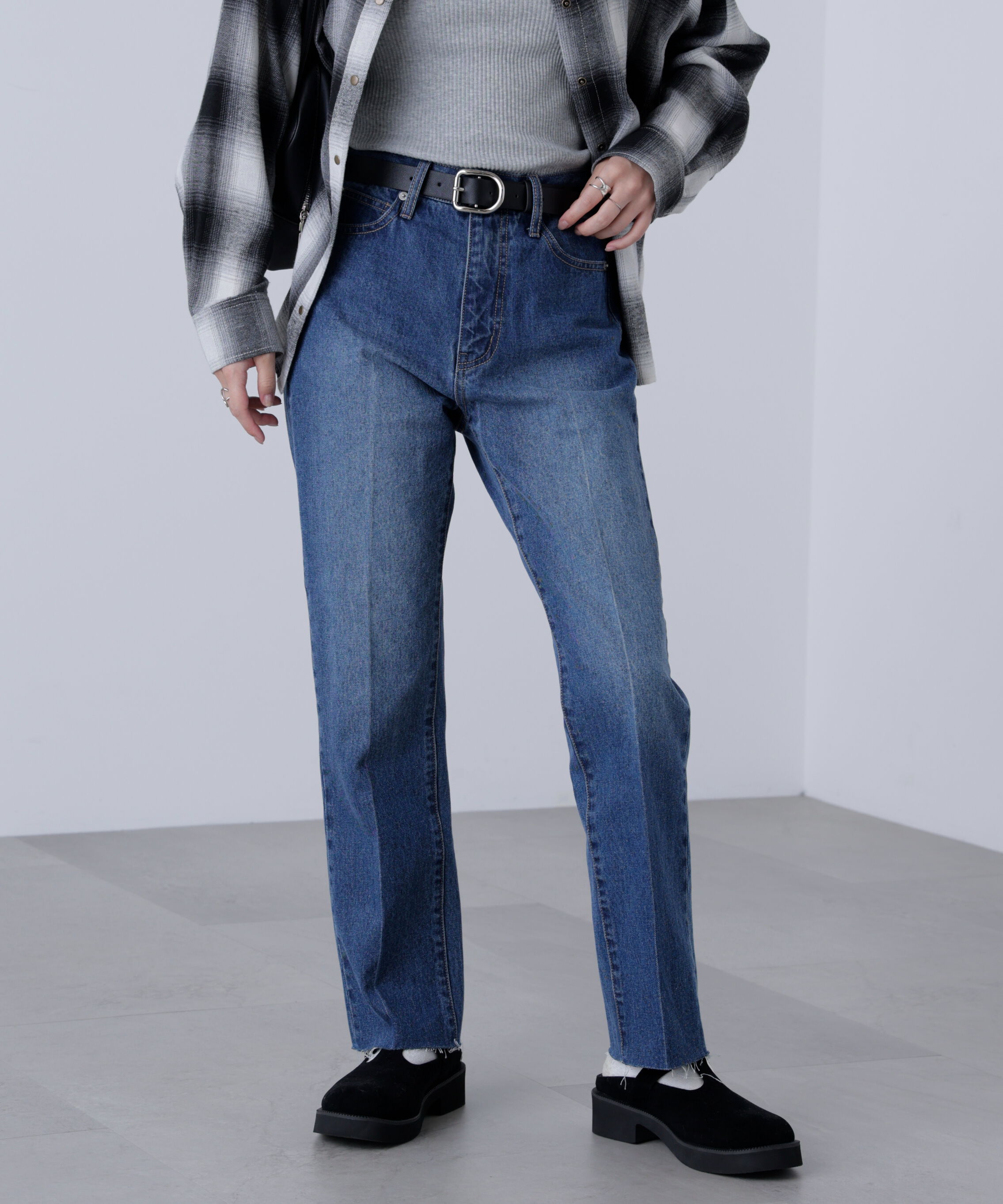  「センタープレススリムストレートデニムパンツ」|その他|