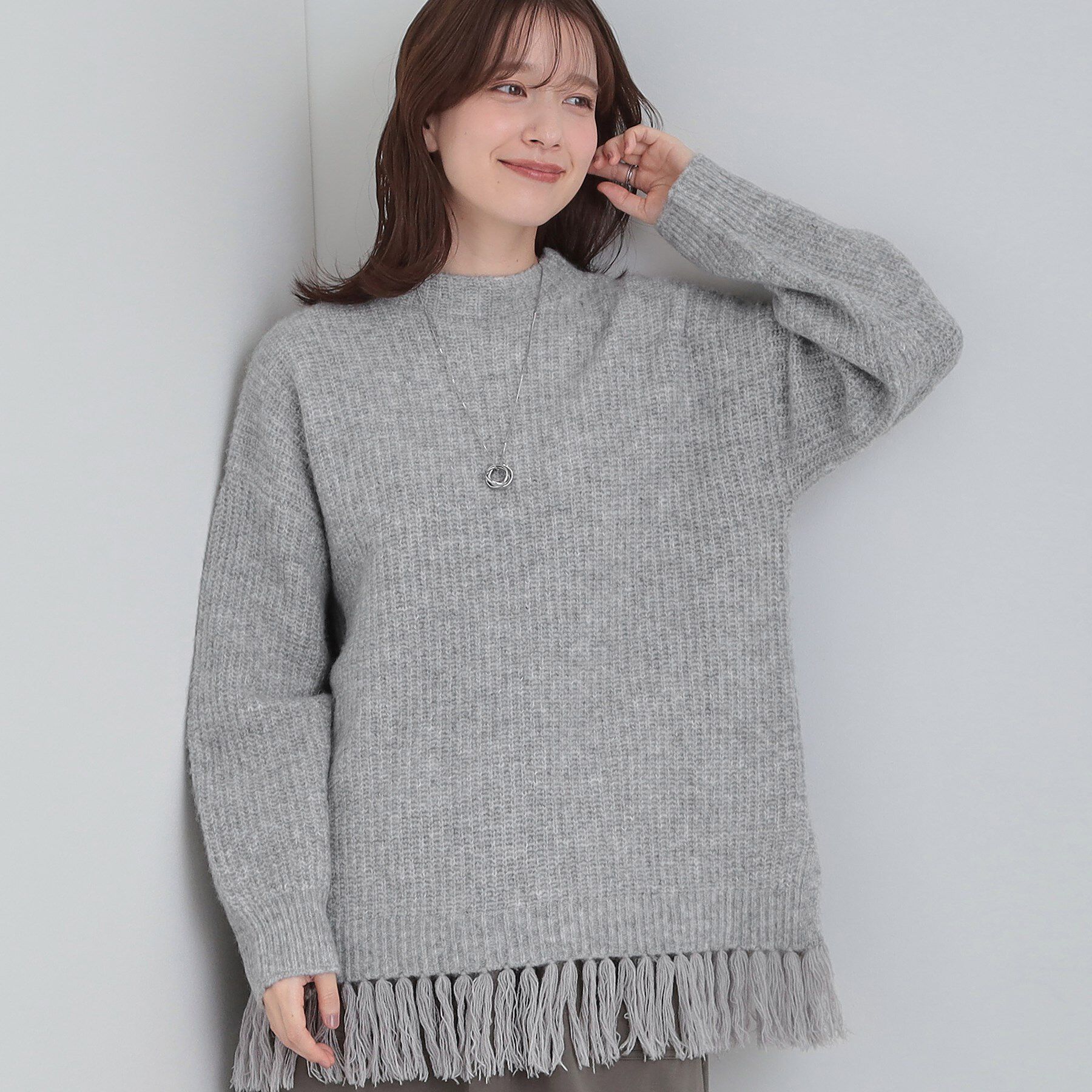 SHOO･LA･RUE「【S-LL】1枚で決まる 裾フリンジニット」|ニット・セーター|グレー(012)