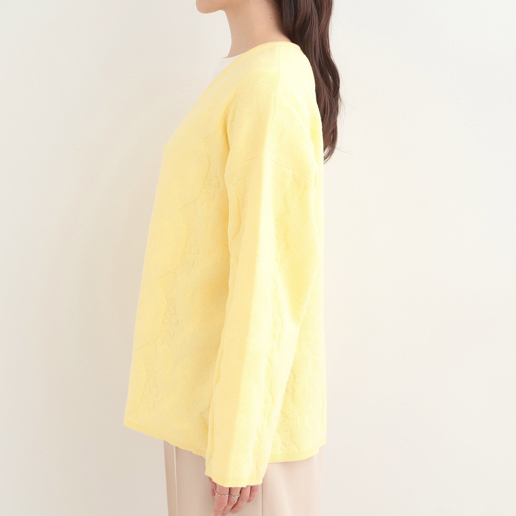 SHOO･LA･RUE「無地柄がコーデのアクセントに Vネックカーディガン」|カーディガン|