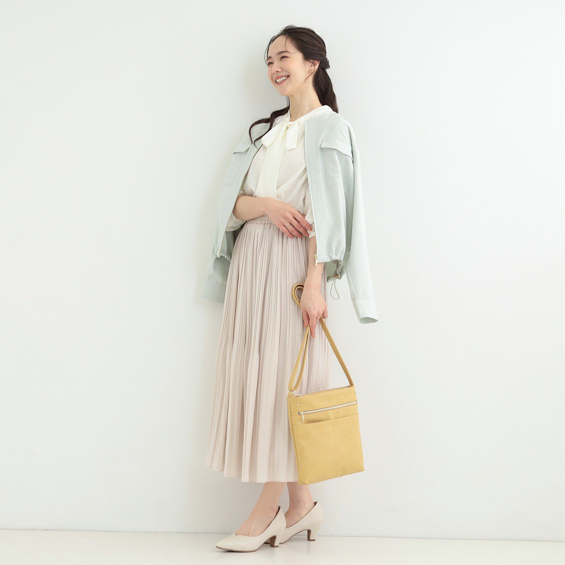 SHOO･LA･RUE「ボディフィット8ポケットショルダーバッグ」|ショルダー・メッセンジャー|