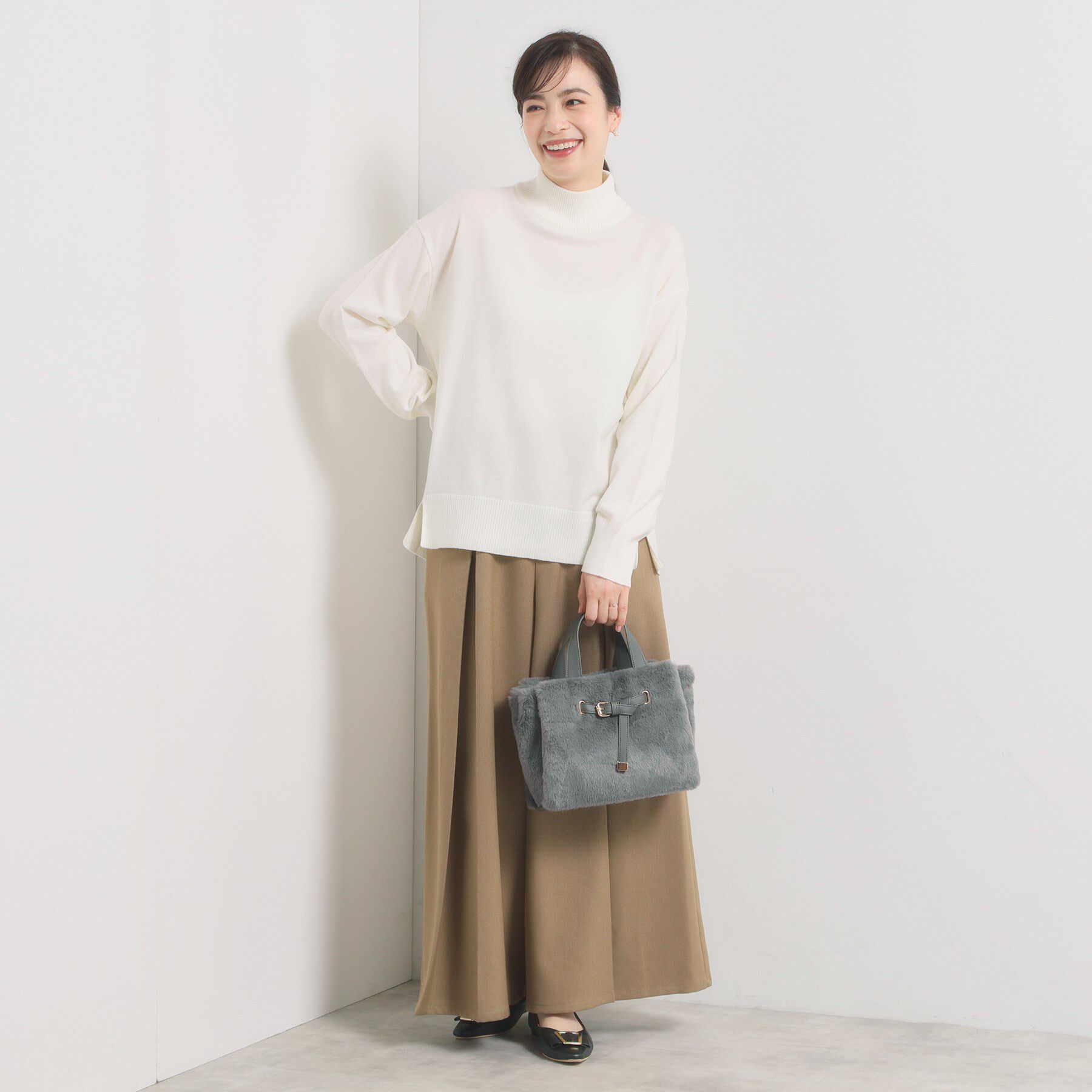 ITS&rsquo;DEMO「【5ポケット】ベルト飾り三層フェイクファートート」|ハンドバッグ|