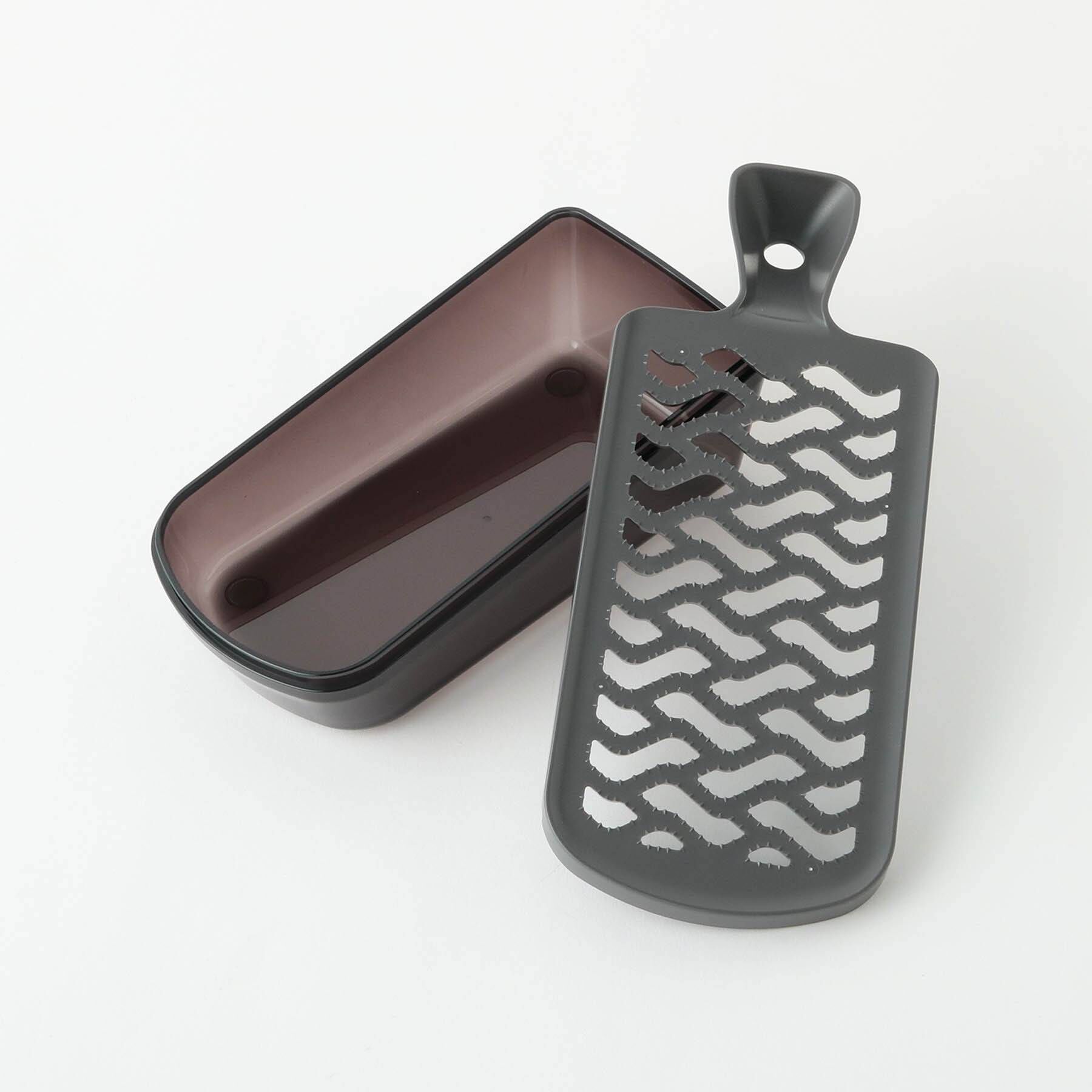 212 KITCHEN STORE「コンパクトおろし器 (受け皿付き) ＜KK カイキッチン＞」|食器・キッチングッズ|