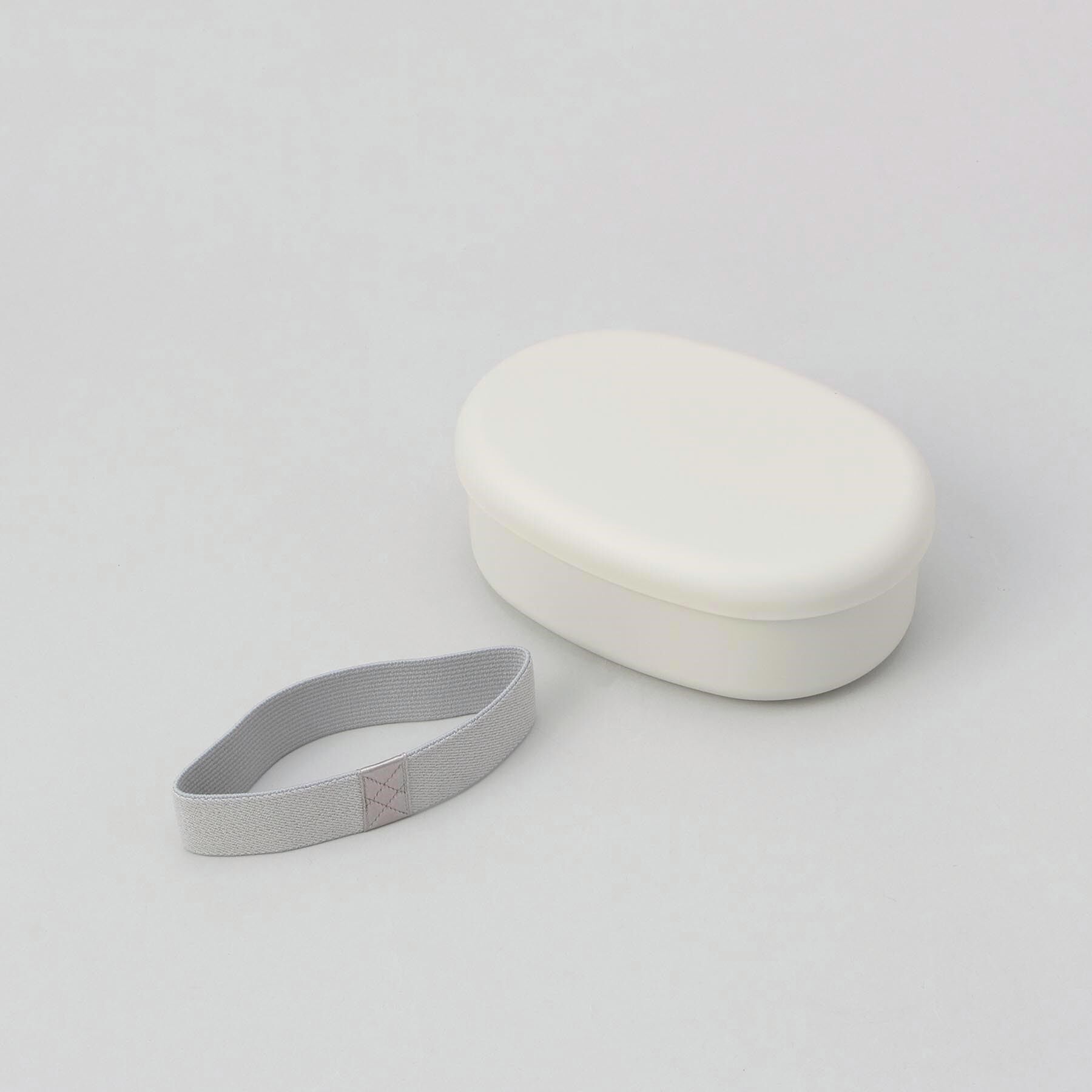 212 KITCHEN STORE「さっと洗えるお弁当箱 プレミアム 480 グレージュ」|食器・キッチングッズ|