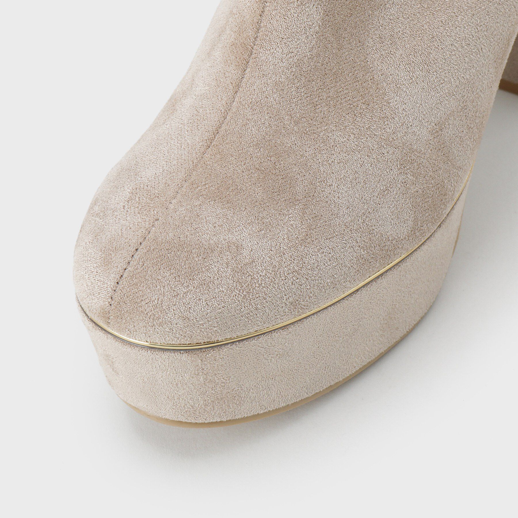 ESPERANZA「【ラク盛り／ショートブーツ】リピーター続出／脚長美脚 ゴールドライン厚底ショートブーツ」|ショートブーツ|