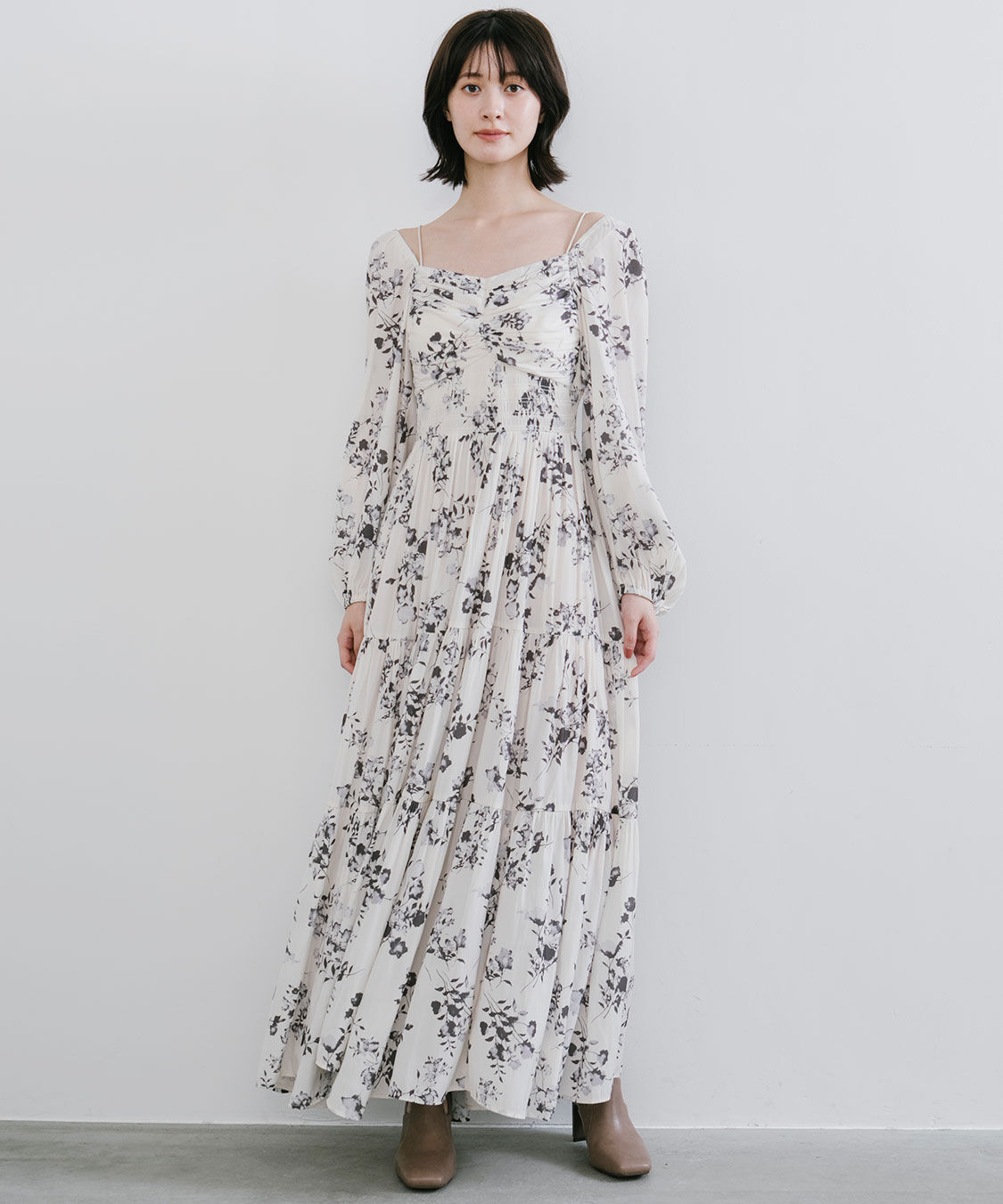 シャーリングティアードフラワーワンピース（COCO DEAL）｜ルミネの