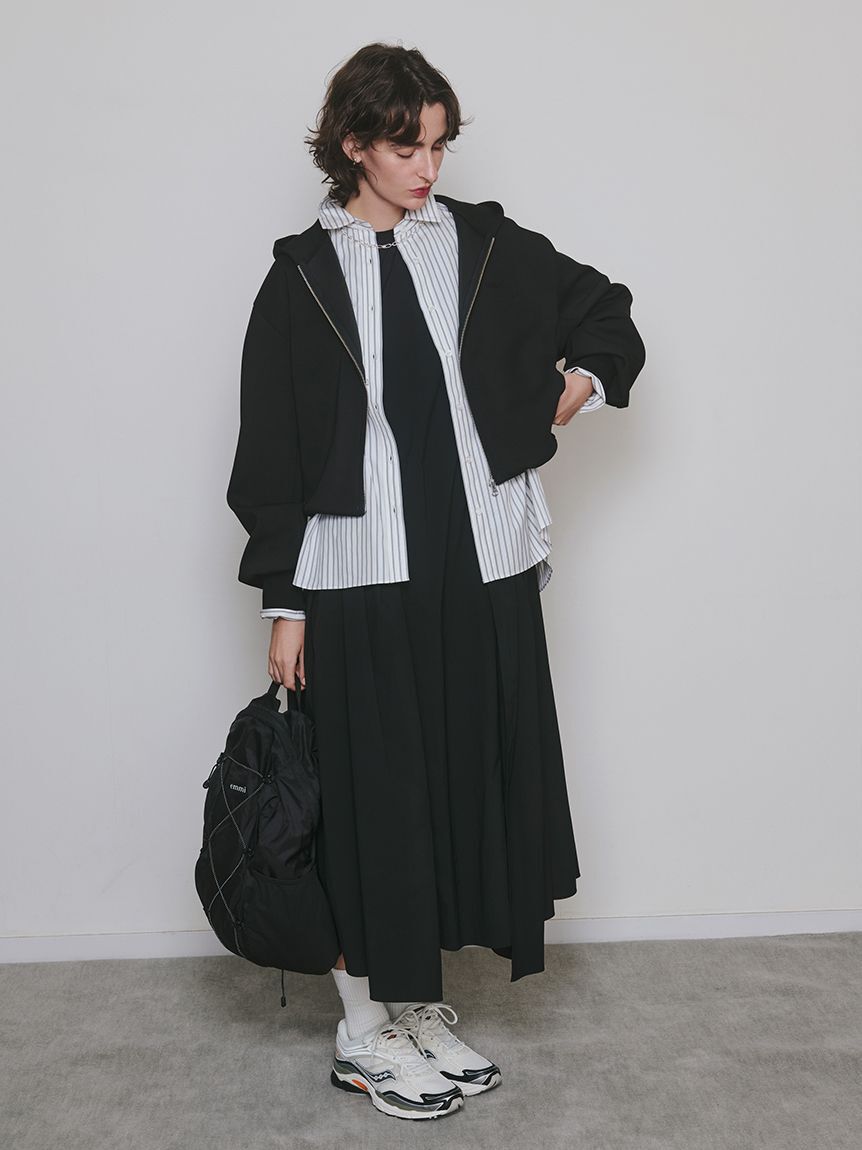 emmi atelier「ギャザーフォルムナイロンワンピース」|ワンピース|