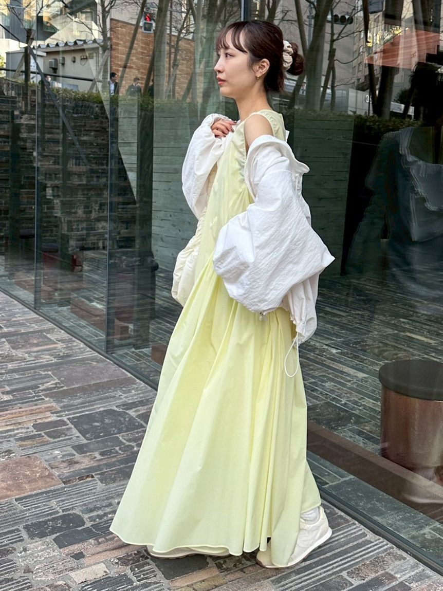 emmi atelier「ギャザーフォルムナイロンワンピース」|ワンピース|