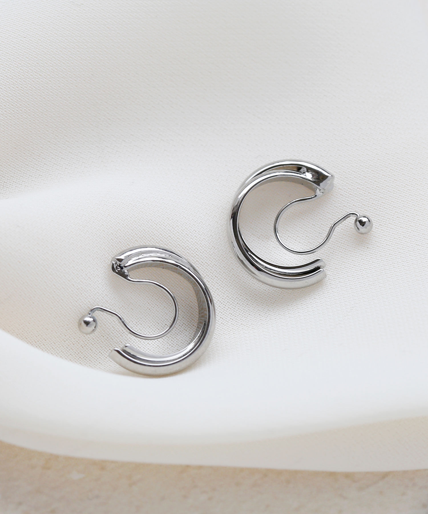 colleca la「ノンホール・2連フープイヤリング」|イヤリング|シルバー