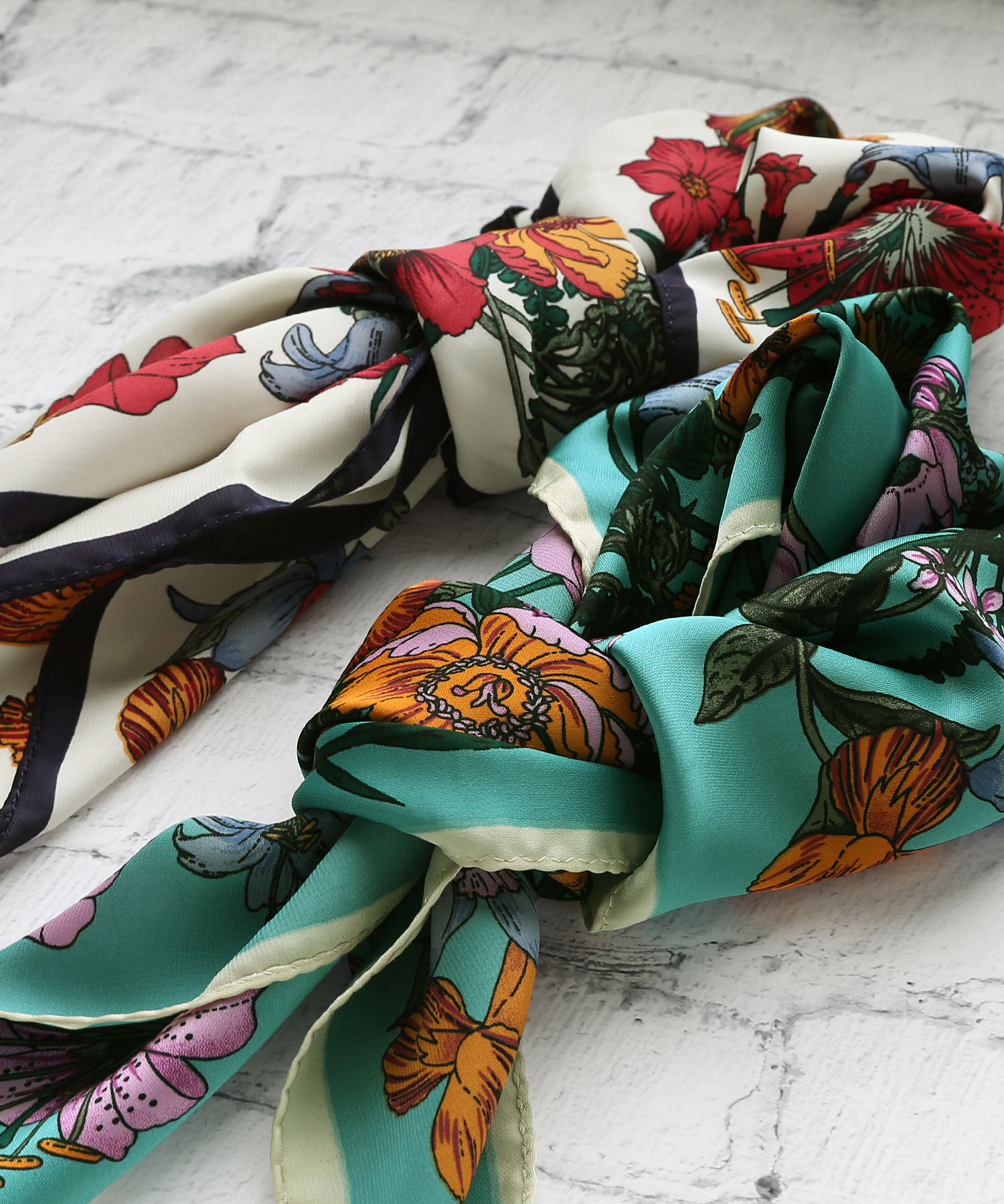 colleca la「花柄スカーフ」|バンダナ・スカーフ|