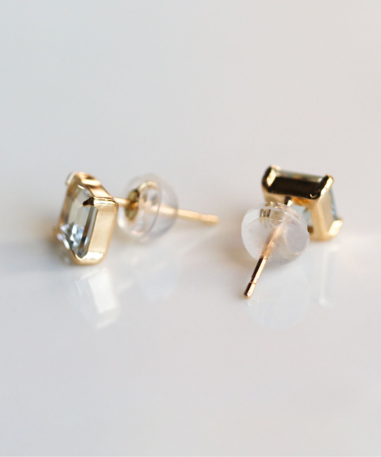  「スカイブルートパーズ ピアス | K18 」|ピアス|