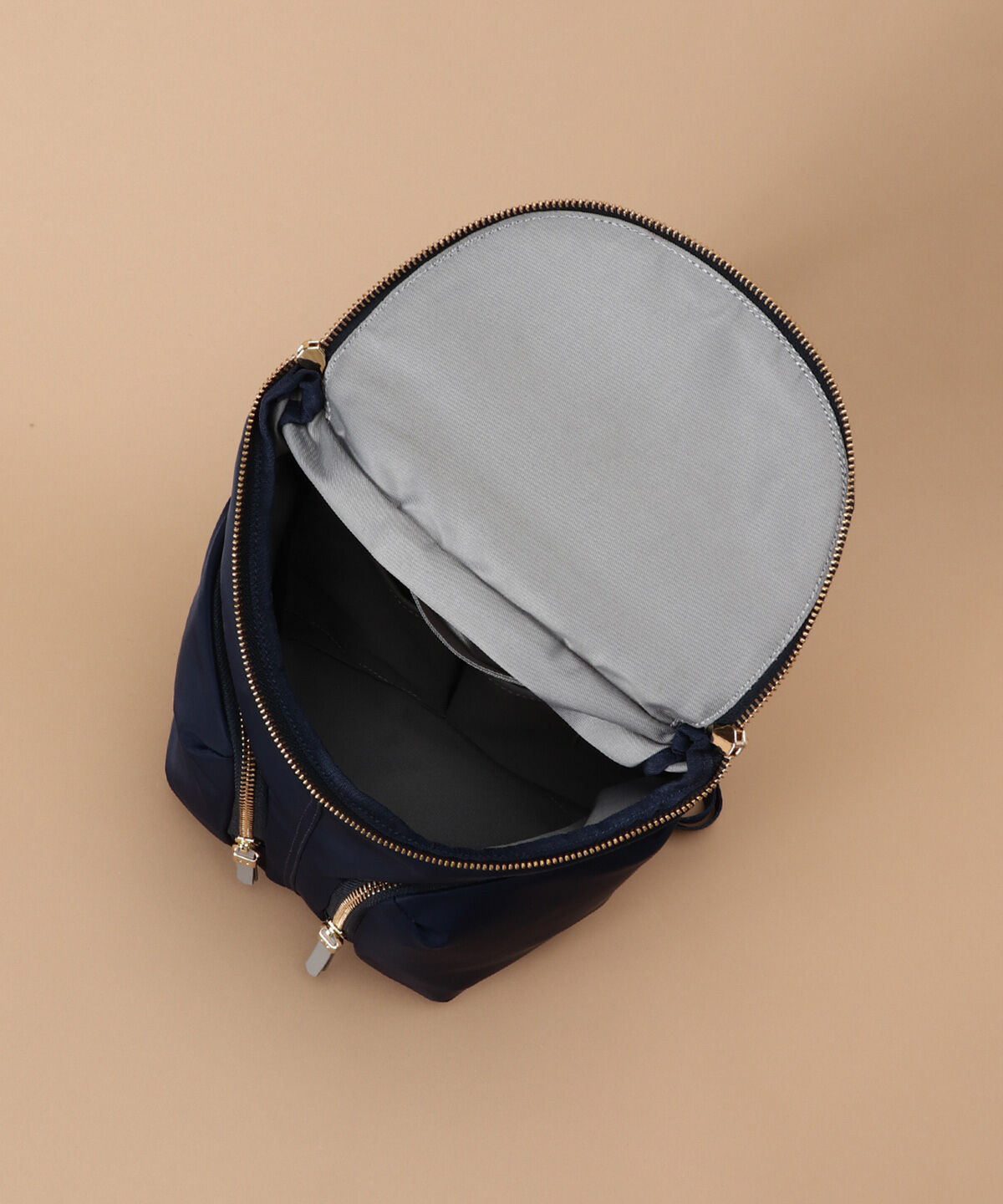 Samantha Thavasa「ナイロン&times;レザーコンビネーション リュック」|リュック|