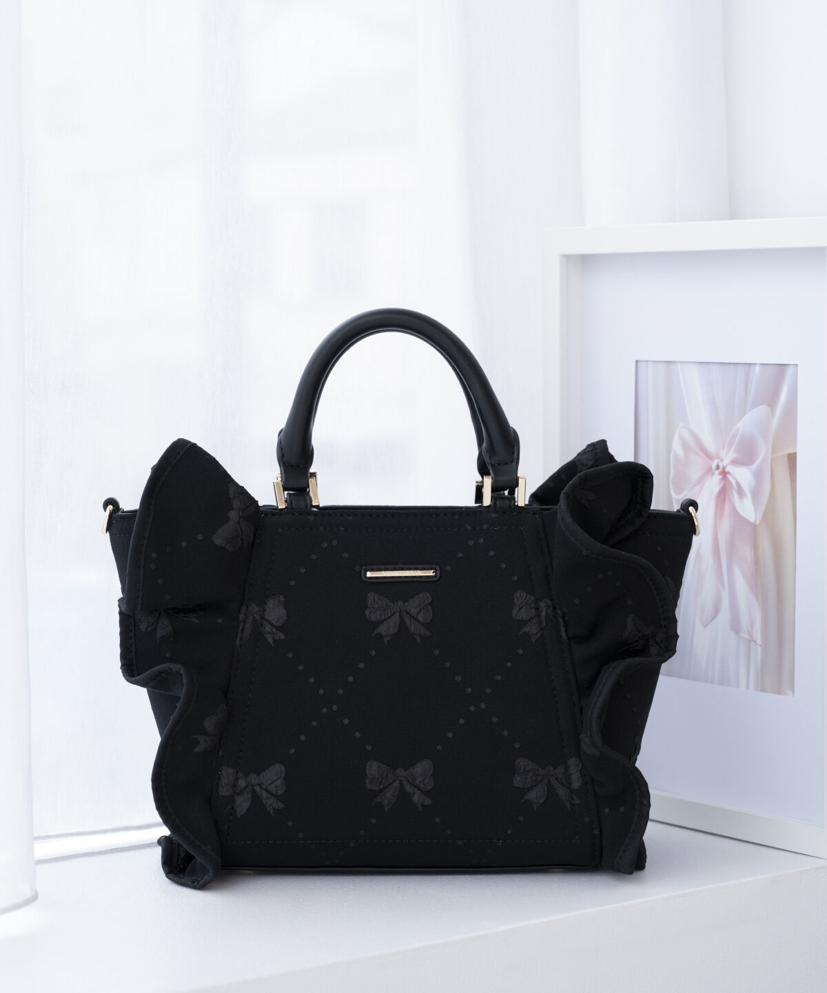 Samantha Vega「リボンフリルハンドバッグ」|ハンドバッグ|ブラック