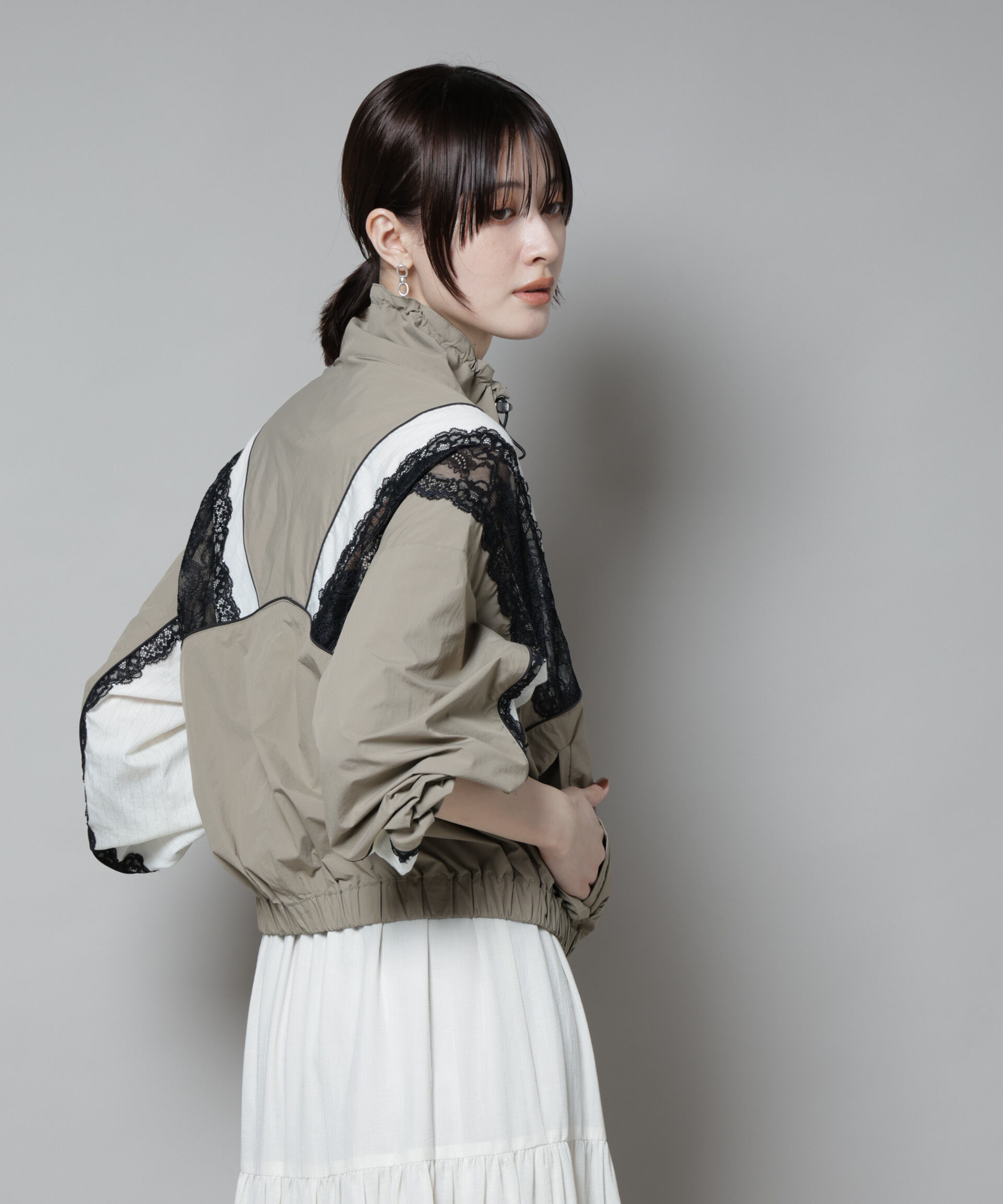 nano･universe「レース&times;ストライプ切替ナイロンブルゾン」|ブルゾン・スタジャン|