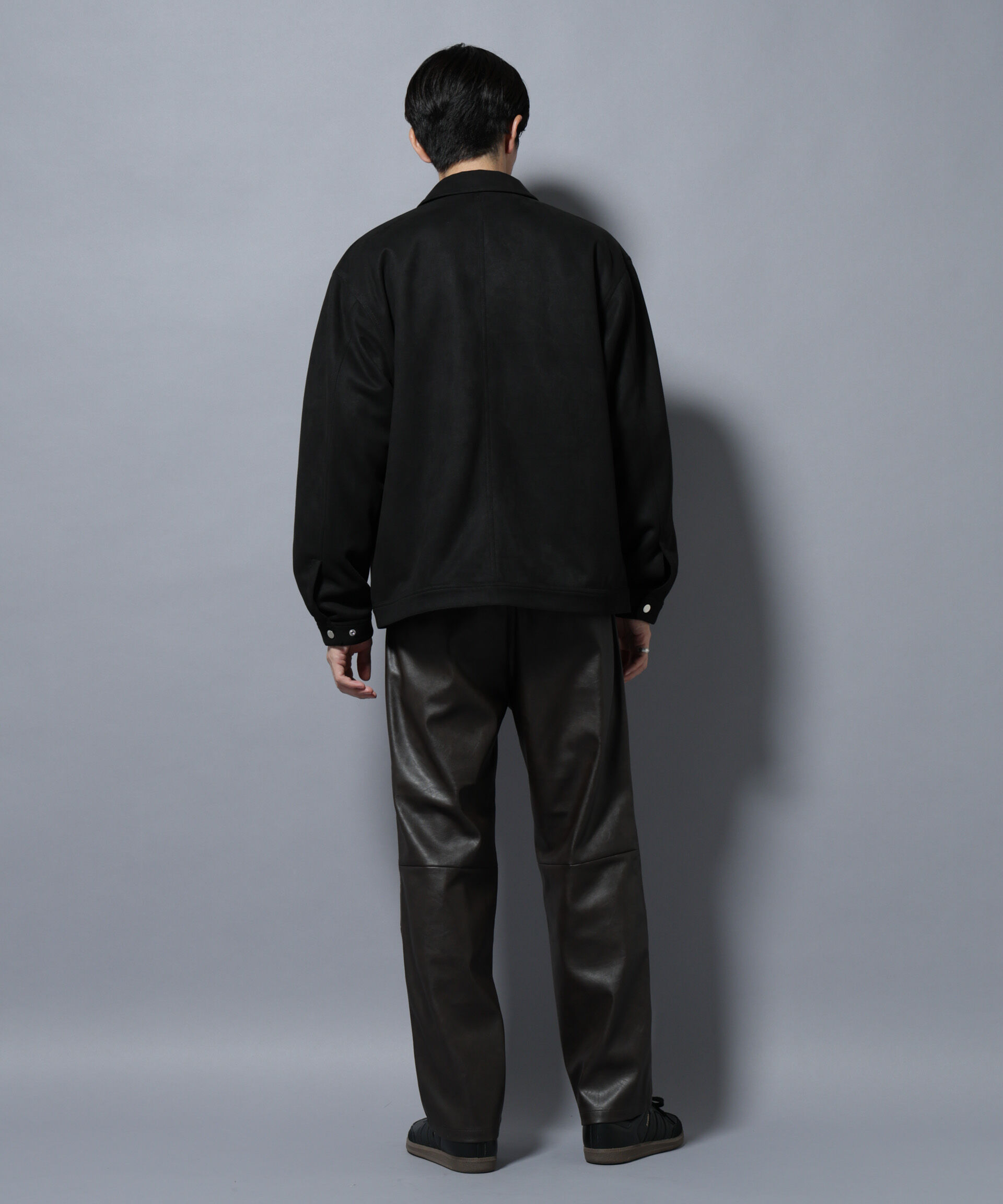 nano･universe「ヴィンテージライクフェイクレザー ダブルニーテーパードパンツ」|チノ|