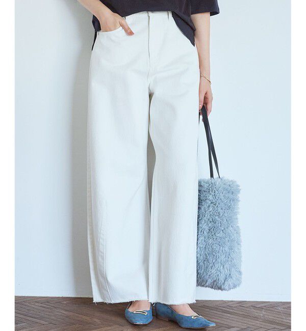 23区「【SLOW/一部店舗限定】LIGHT DENIM バレルワイド パンツ」|デニム|ホワイト系