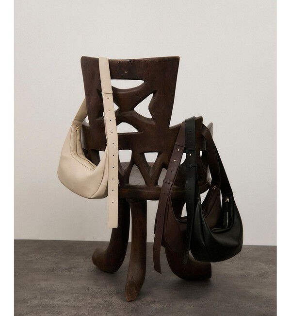 SALON adam et rope'「【WEB限定】スプリットレザームーンショルダー」|ショルダー・メッセンジャー|