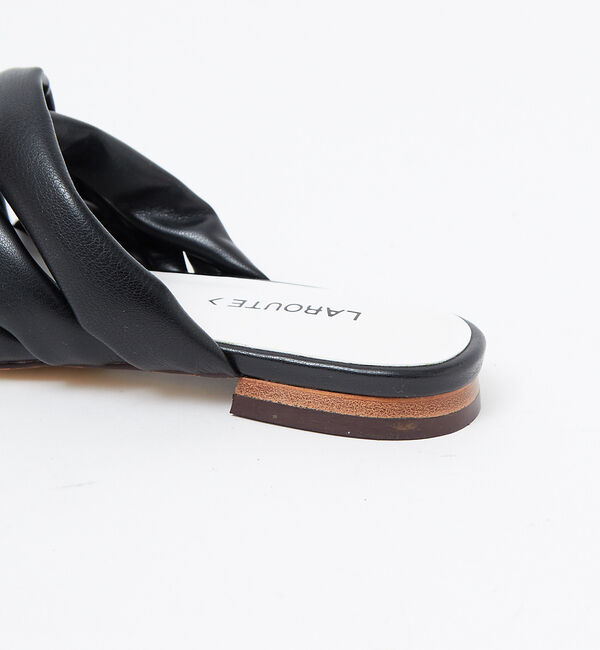 AU BANNISTER「【LAROUTE】クッションメッシュサンダル」|サンダル|