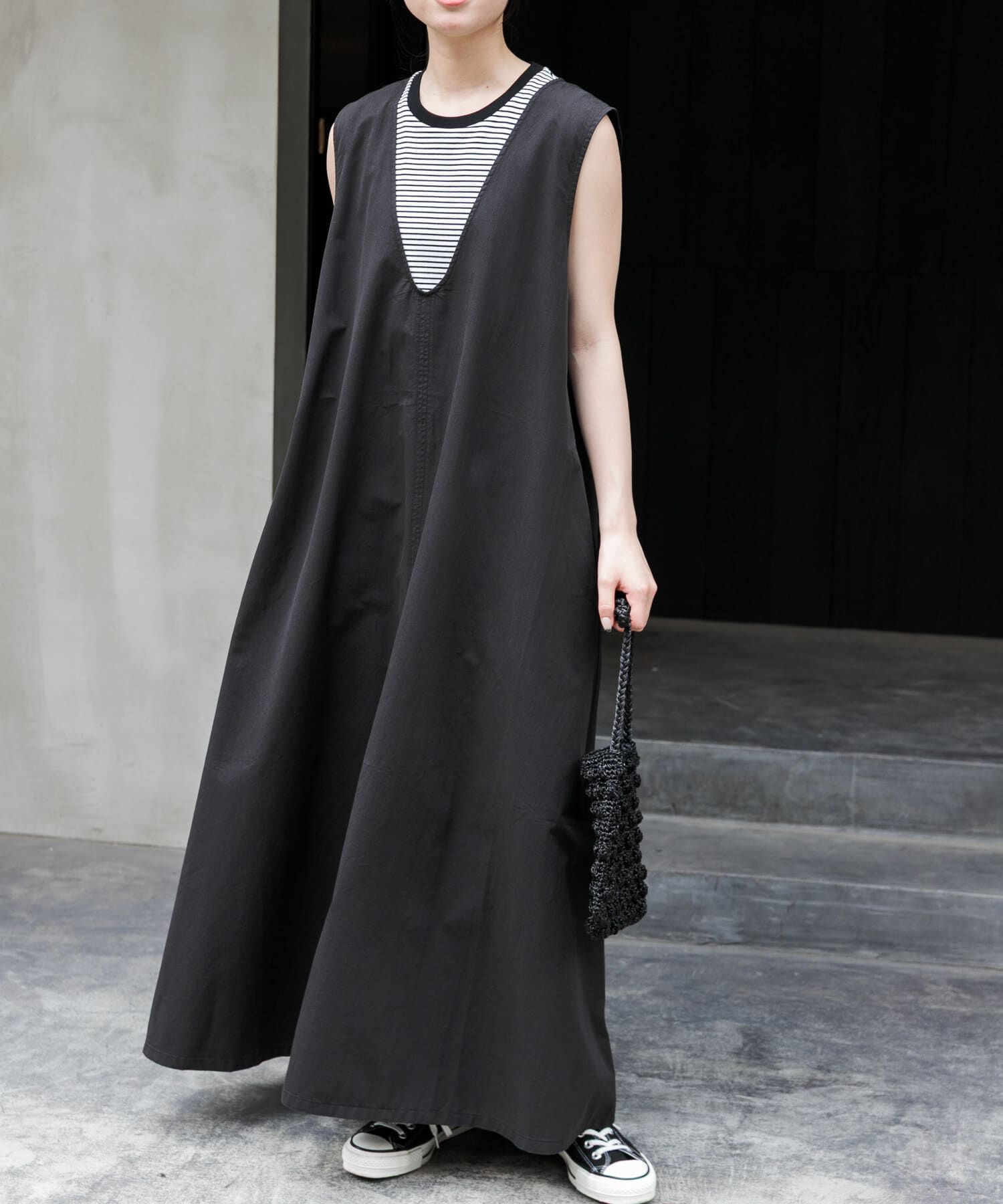 URBAN RESEARCH DOORS「FORK&SPOON　テントラインUネックワンピース」|ワンピース|ブラック