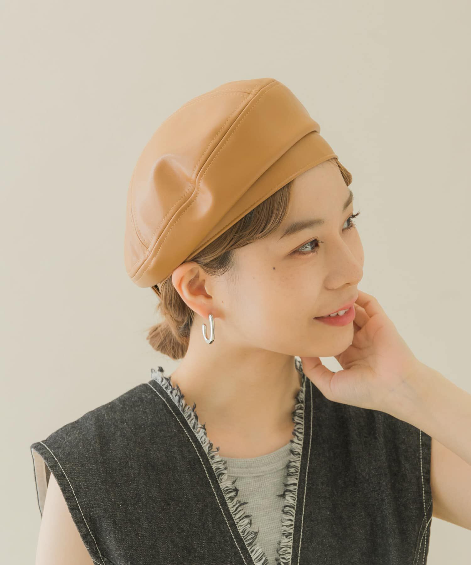 SMELLY「フェイクレザーバックルベレー」|ハンチング・ベレー帽|