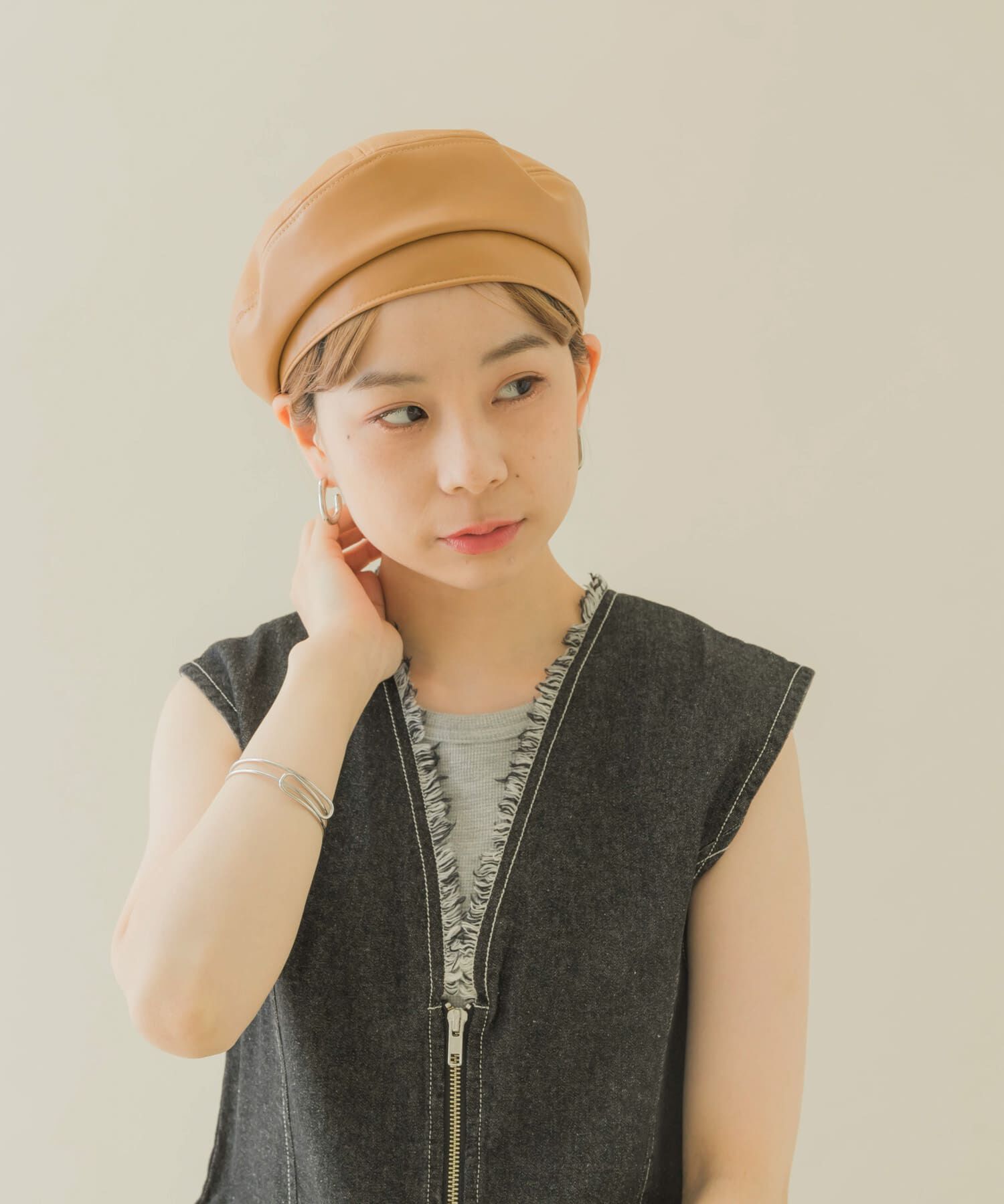 SMELLY「フェイクレザーバックルベレー」|ハンチング・ベレー帽|